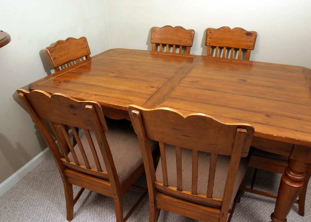 Drexel Heritage Dining Table and Chairs EBTH