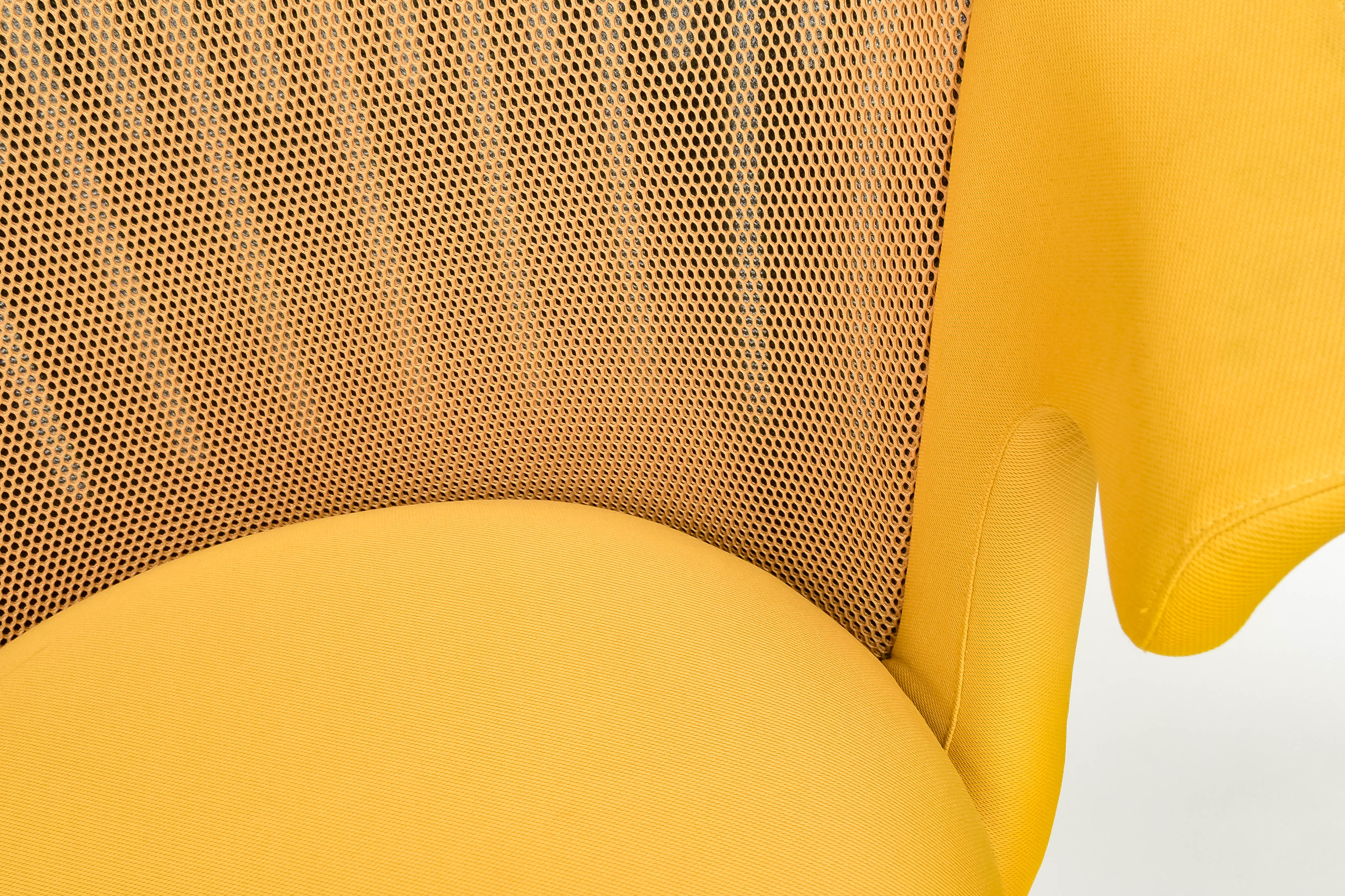 Canary Yellow Steelcase i2i Ergonomic Chair EBTH