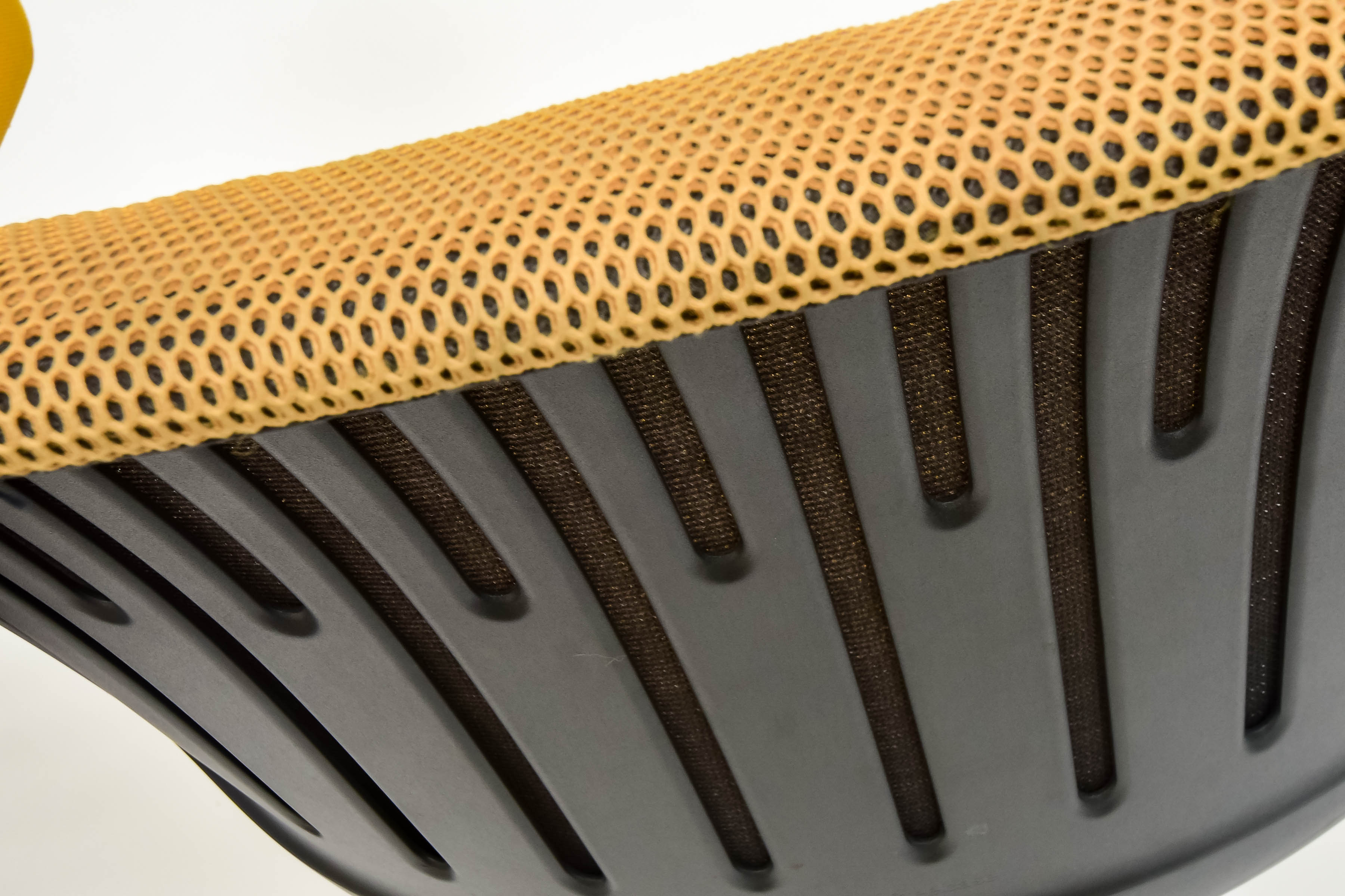 Canary Yellow Steelcase i2i Ergonomic Chair EBTH