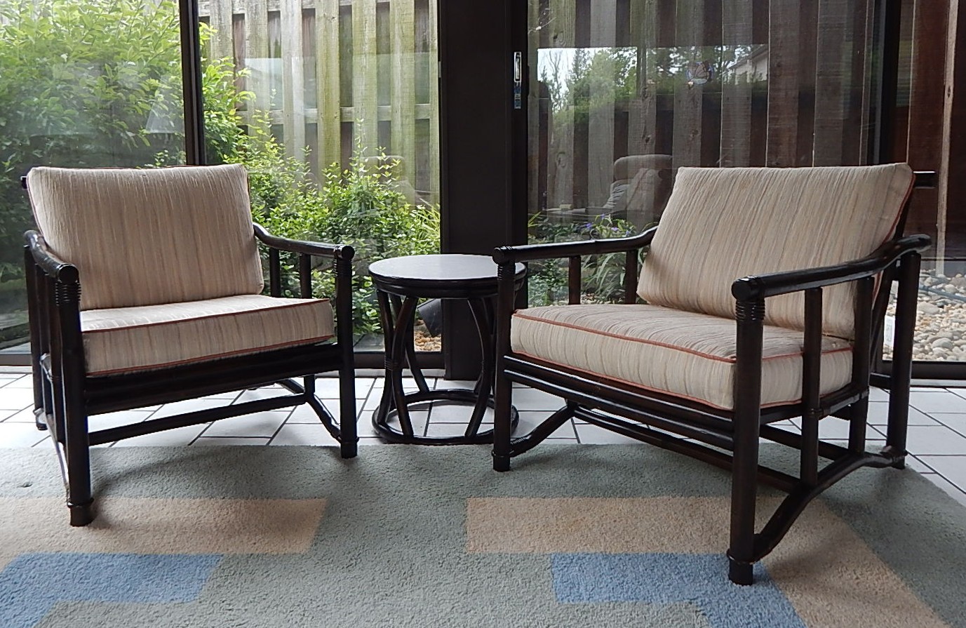 Ficks Reed Chairs and Table | EBTH