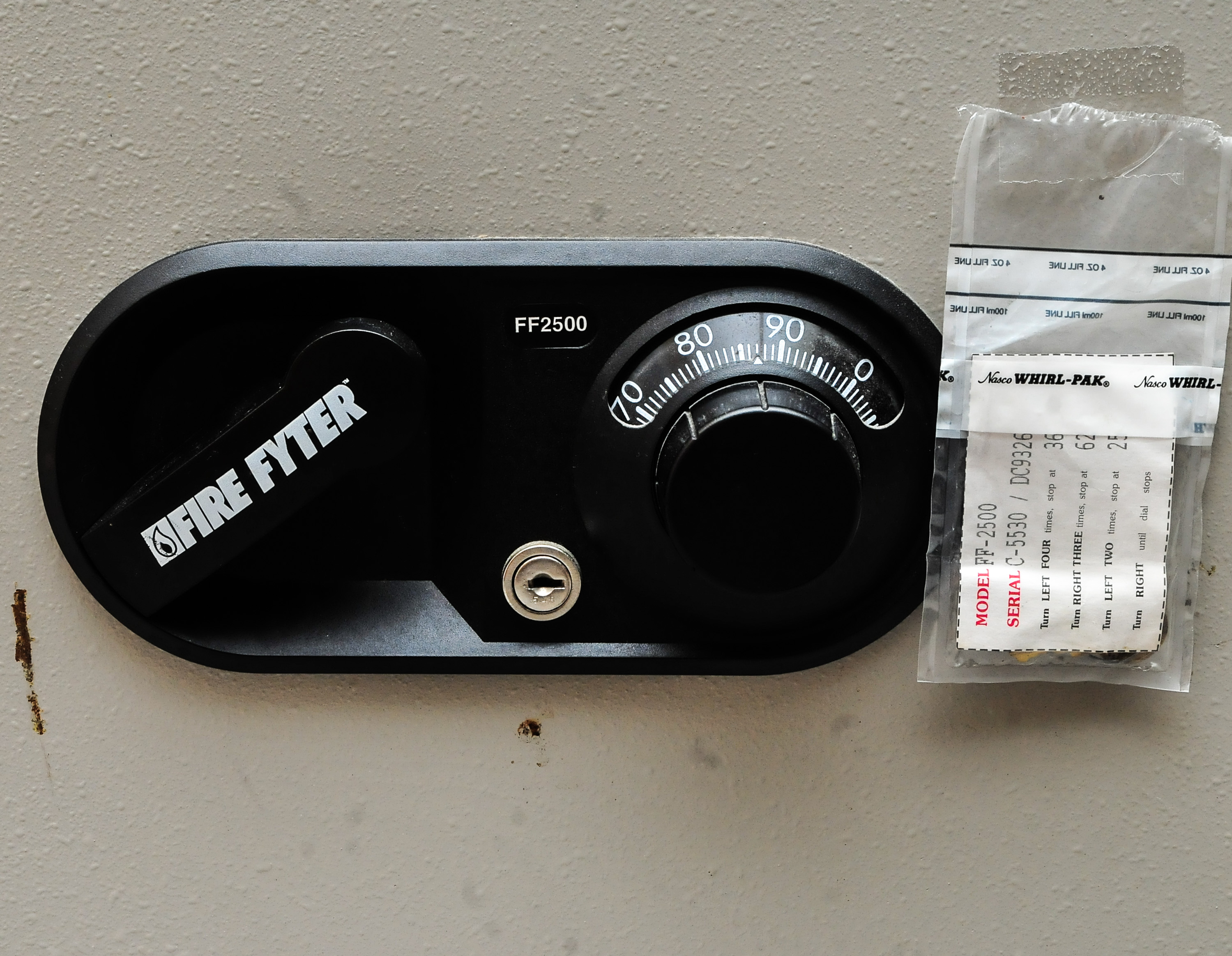 "Fire Fyter" FF2500 Combination Safe EBTH