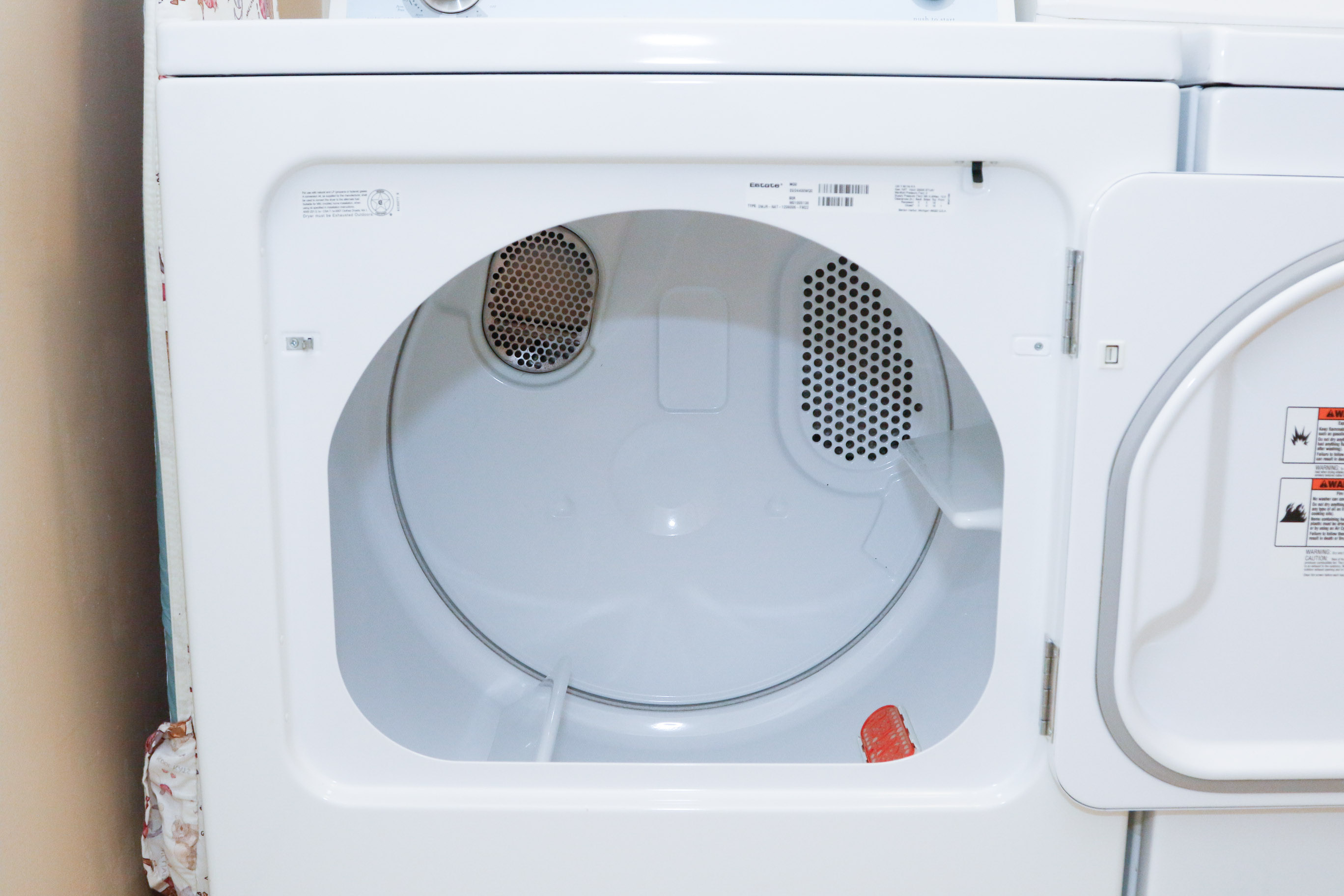 Frigidaire Gallery Washer and Whirlpool Estate Dryer Set EBTH