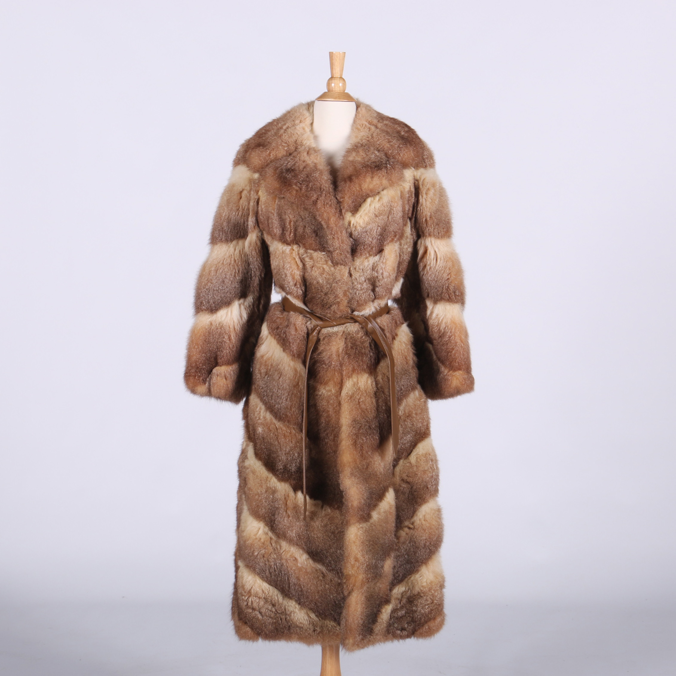 Vintage Possum Fur Coat by Hopper Furs St. Louis EBTH