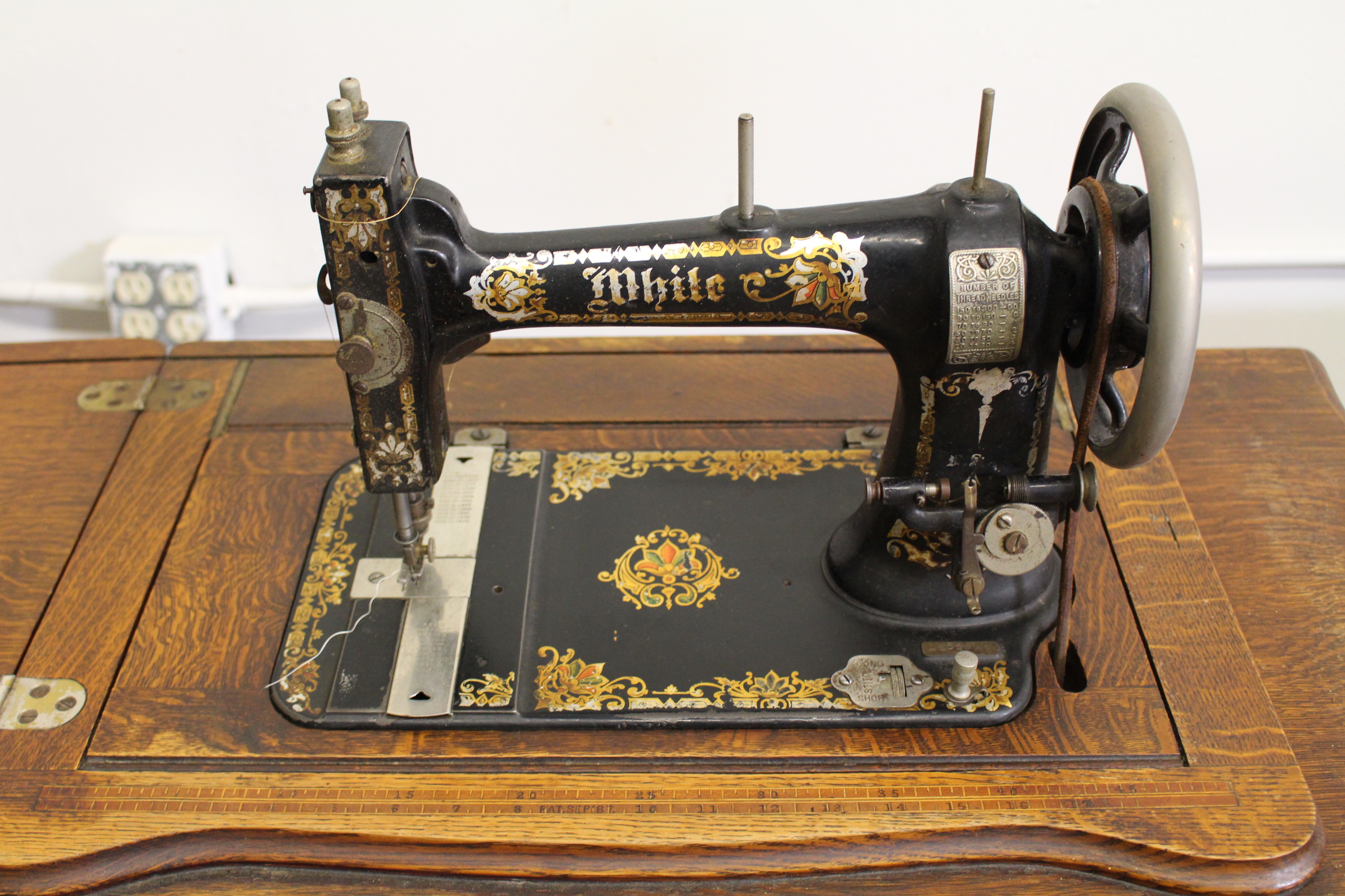 Vintage White Treadle Sewing Machine And Cabinet EBTH   IMG 3749 