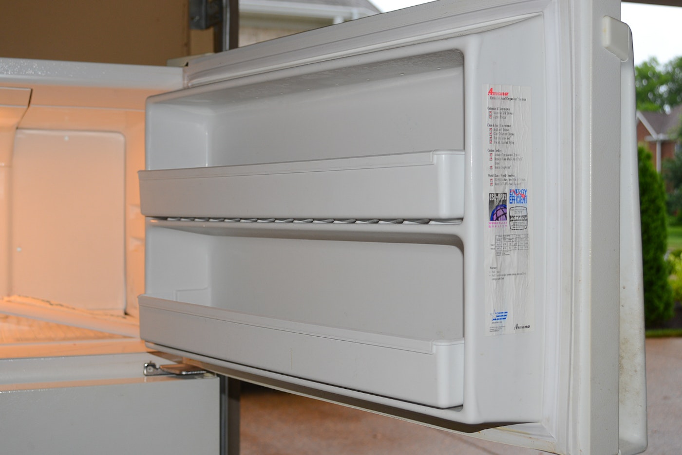 Amana Temp Assure Refrigerator EBTH