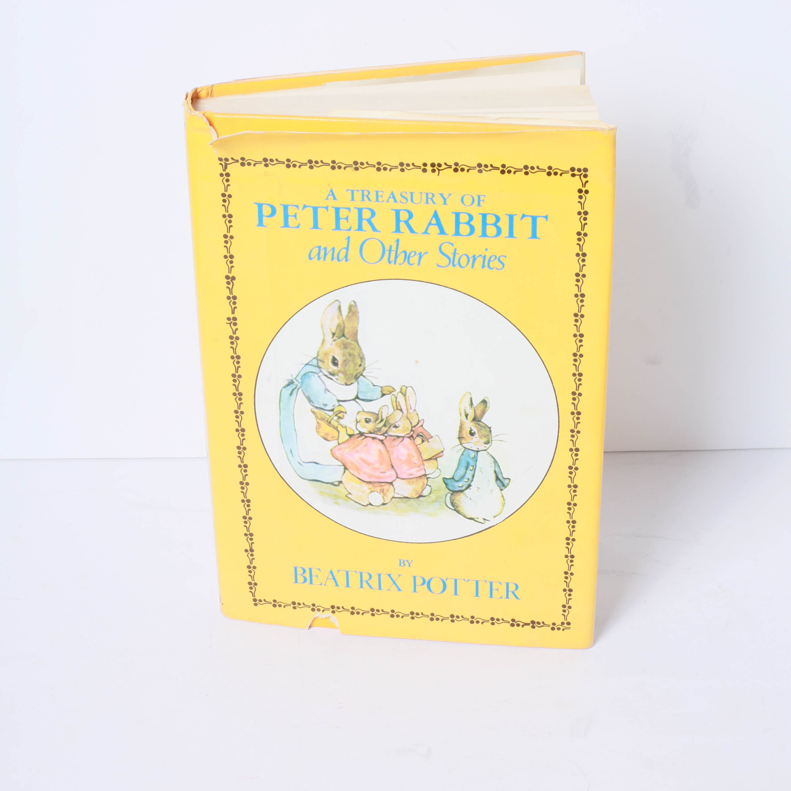 Peter Rabbit Book and Nursery Set EBTH