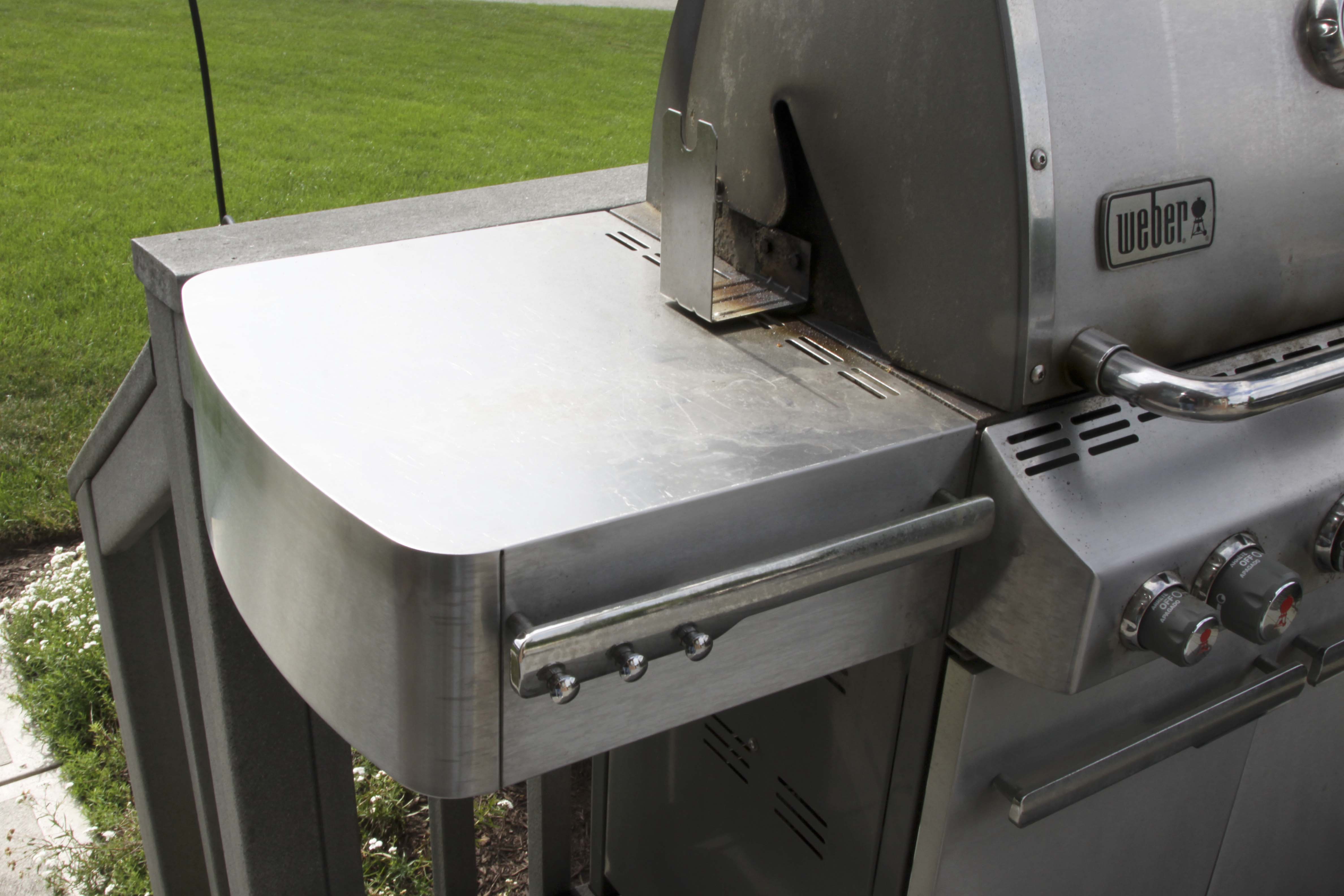 er 'Summit' S450 Stainless Steel Gas Grill with Side Burner EBTH