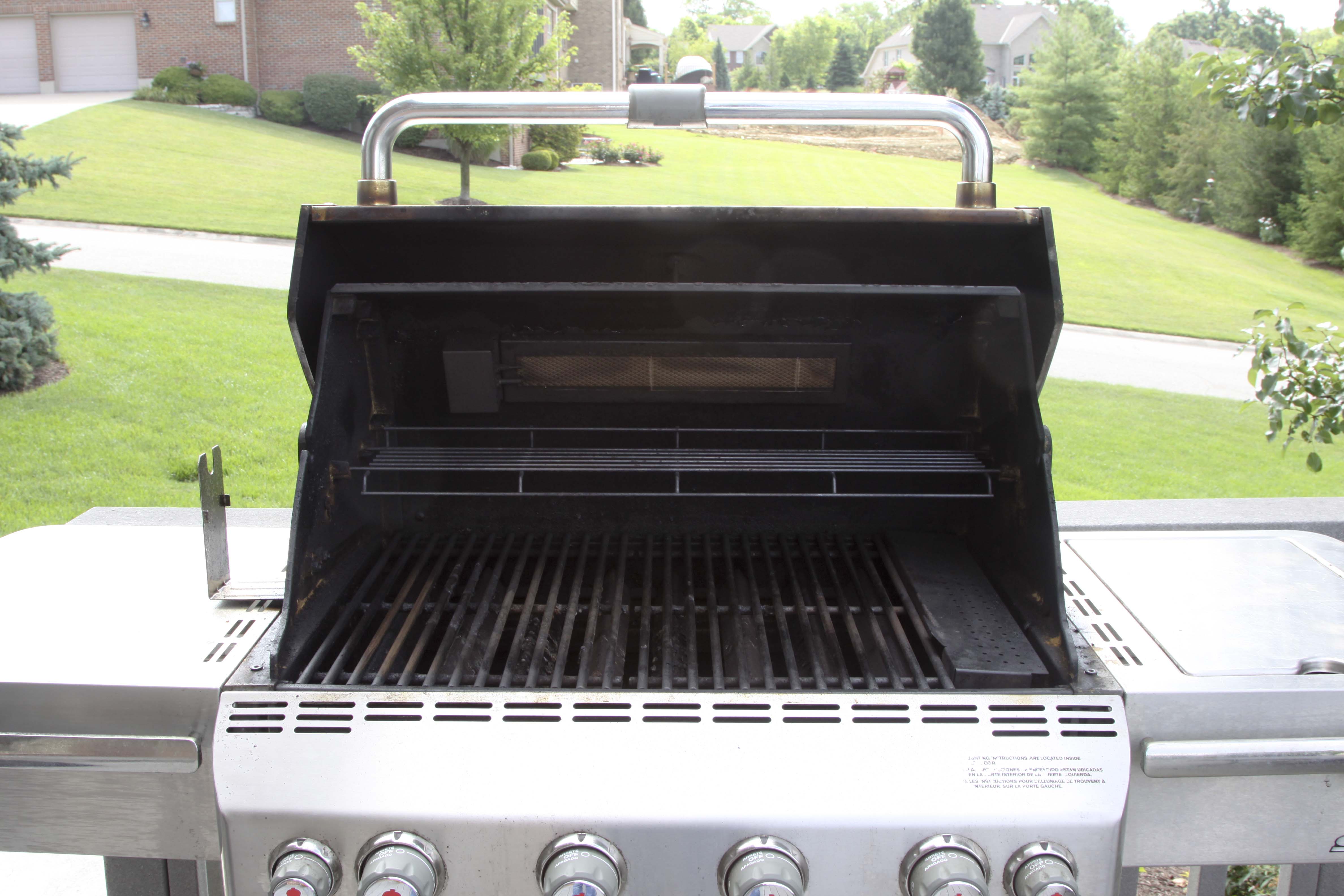 er 'Summit' S450 Stainless Steel Gas Grill with Side Burner EBTH
