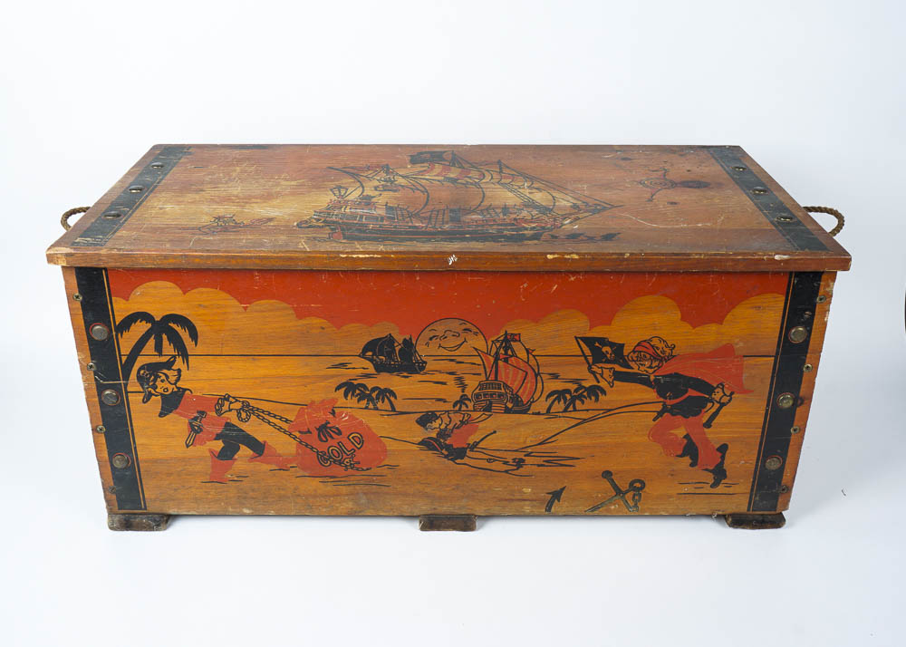 Vintage Wooden Pirates' Treasure Chest Toy Box | EBTH
