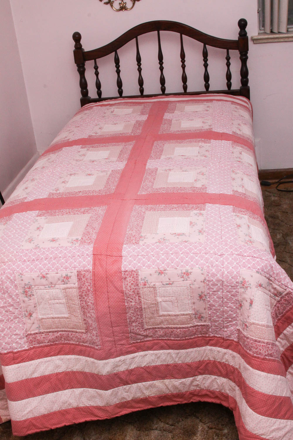 Twin Size Vintage Patchwork Quilt EBTH