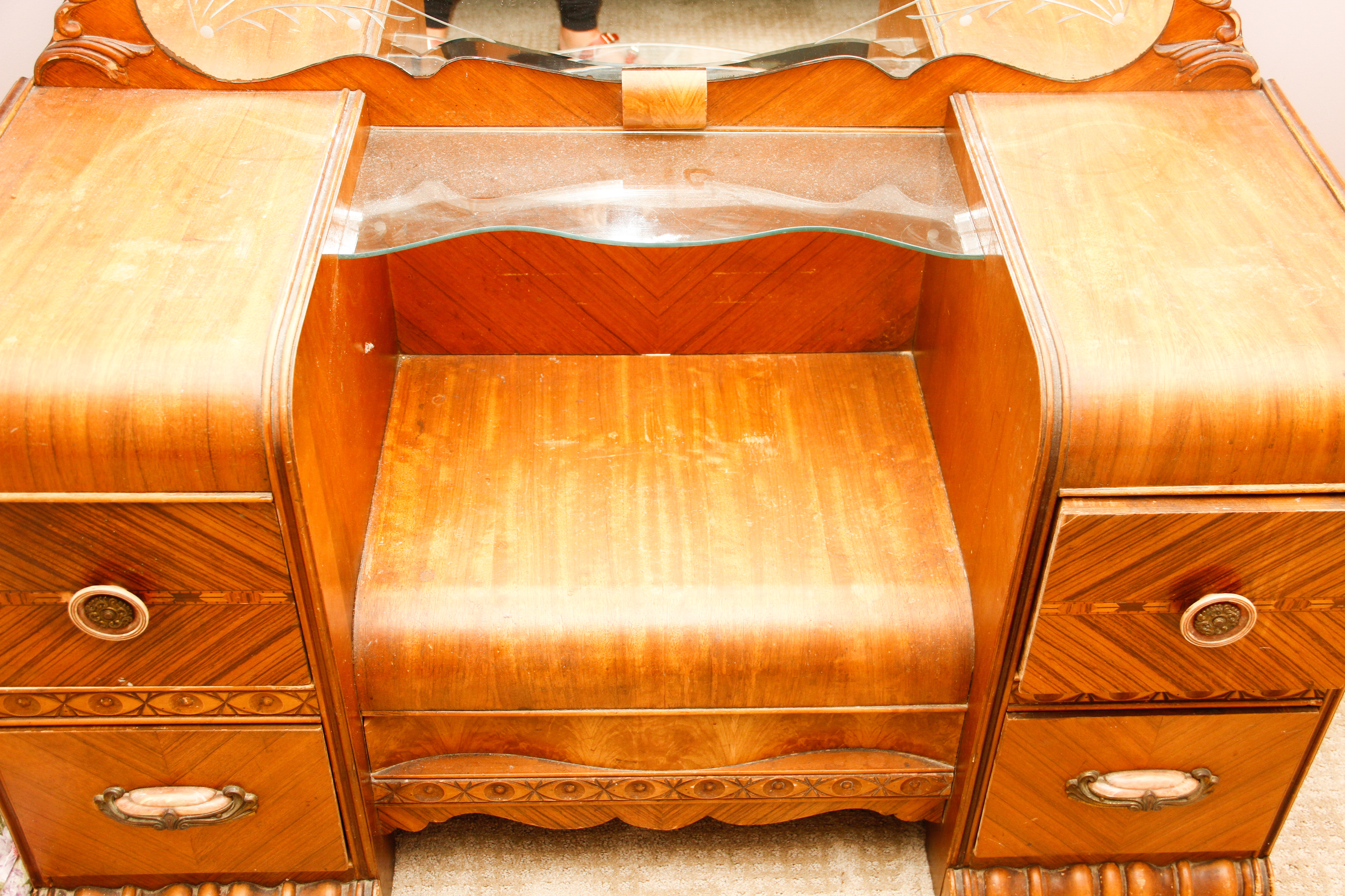 Art Deco Waterfall Vanity with Mirror EBTH