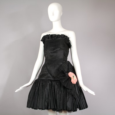 Vintage 1980s Oscar de la Renta Silk Taffeta Party Dress Vintage 1980s Oscar de la Renta Silk Taffeta Party Dress