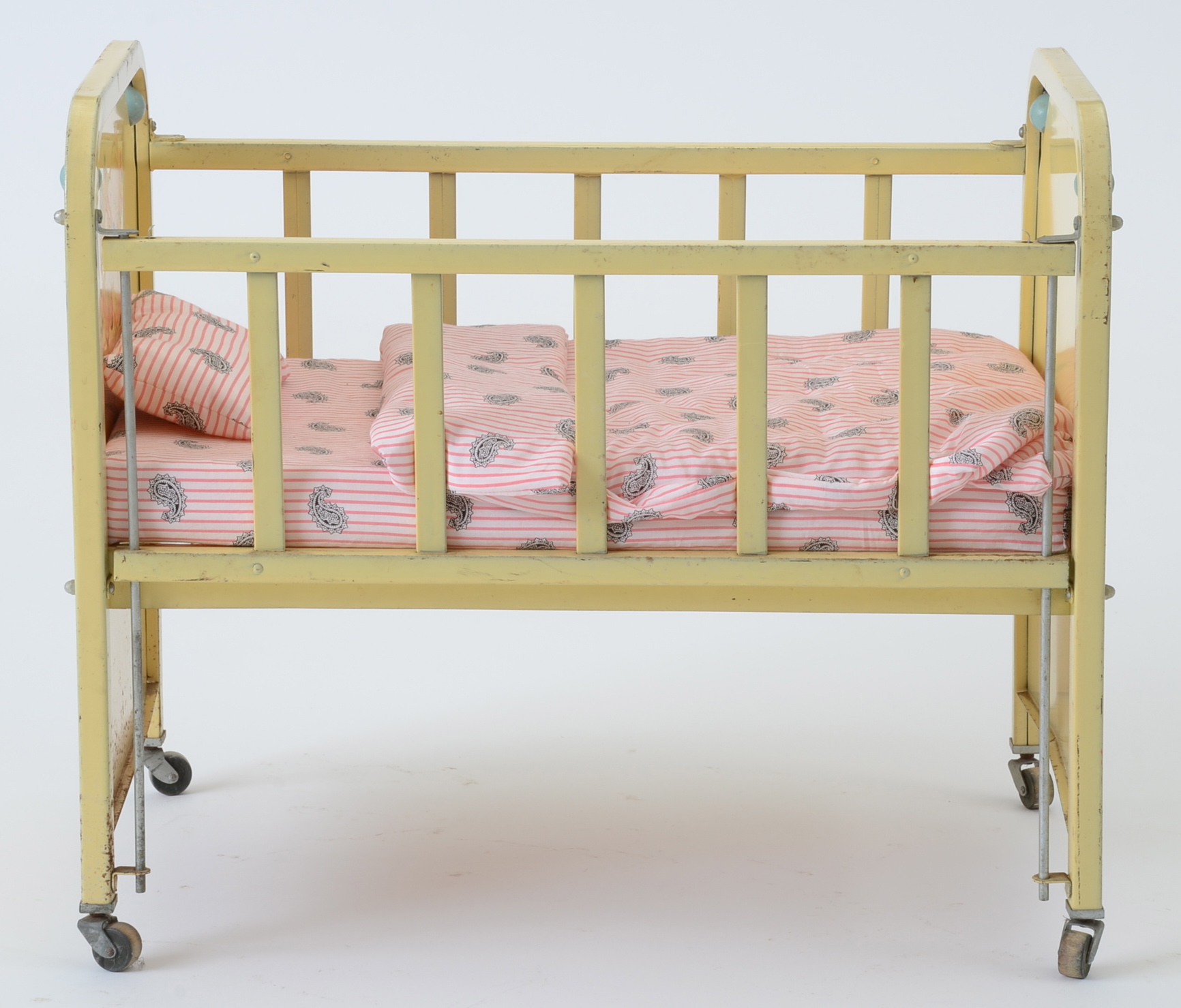 Vintage "DollECrib" by Amsco EBTH