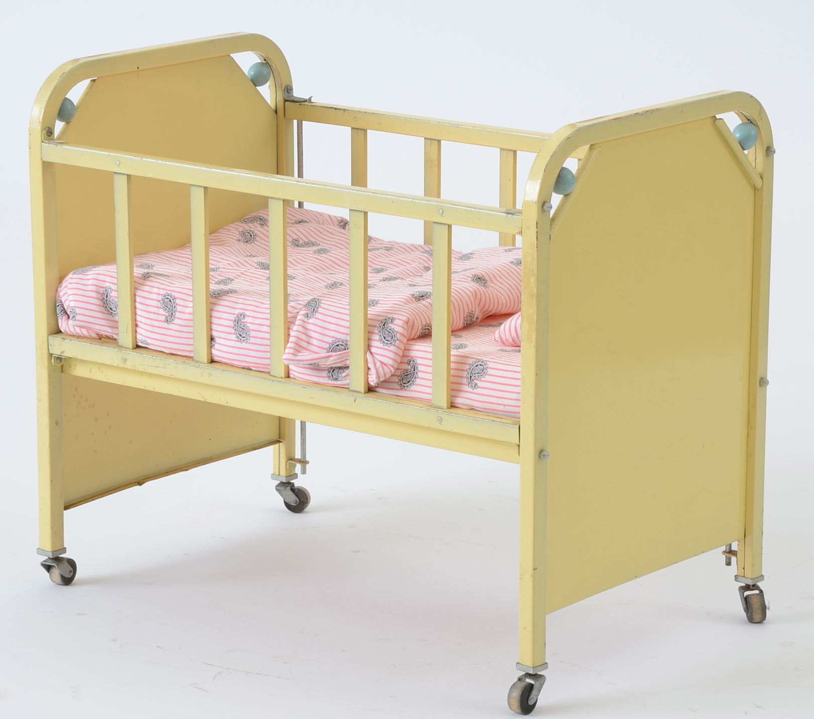 Vintage "DollECrib" by Amsco EBTH