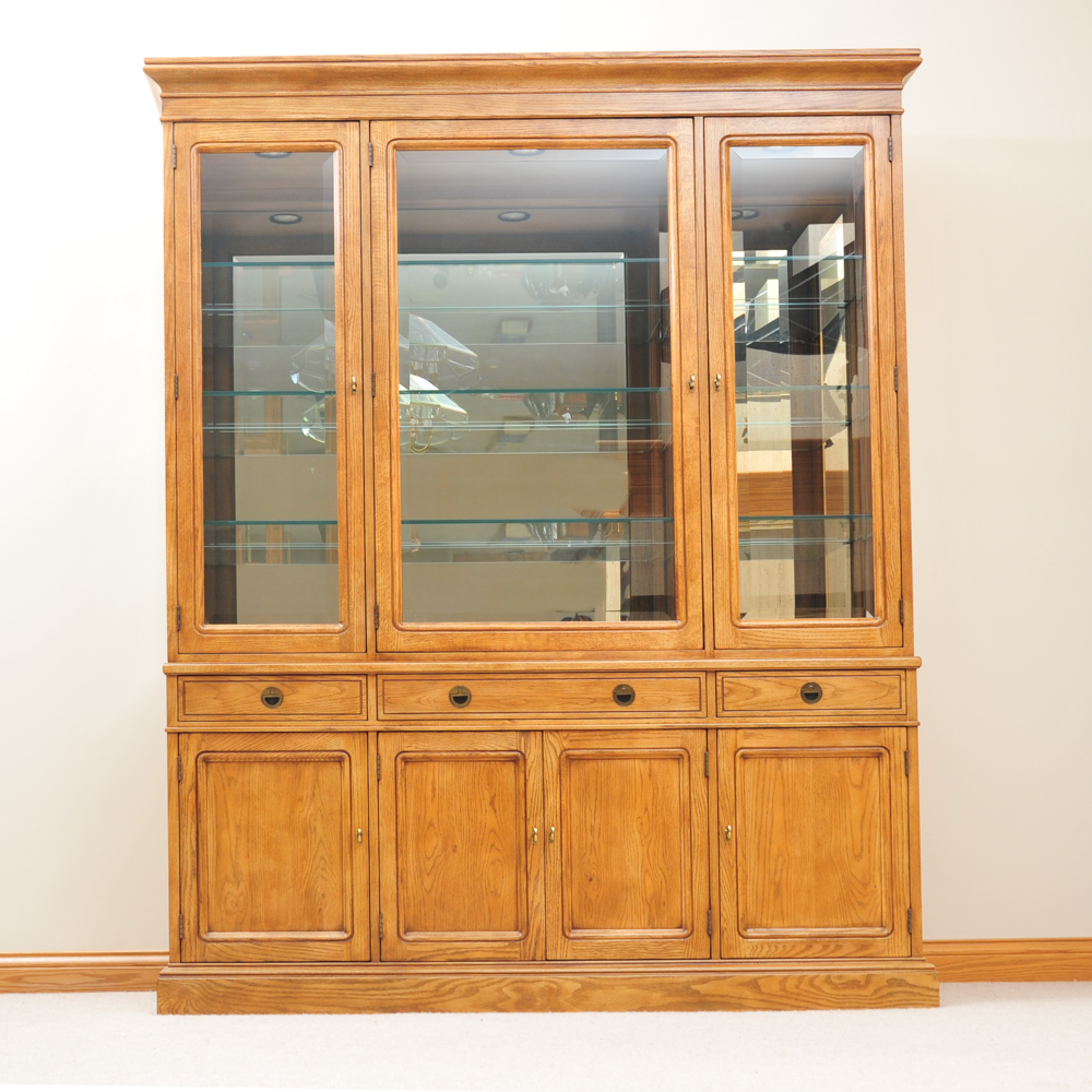 Henredon Artefact Collection Dining Room Table | EBTH