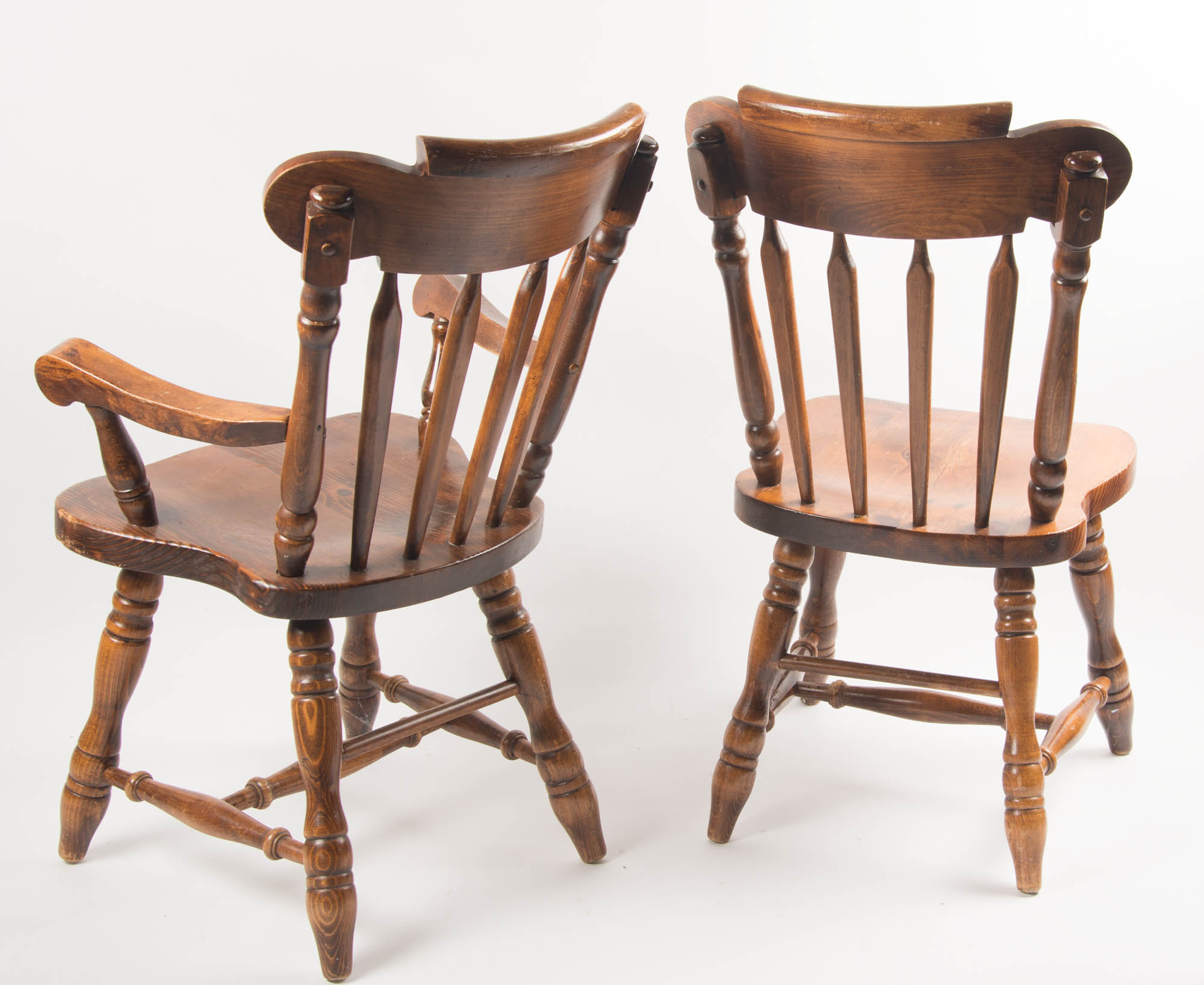 Set of Four Early American Style Dining Chairs EBTH