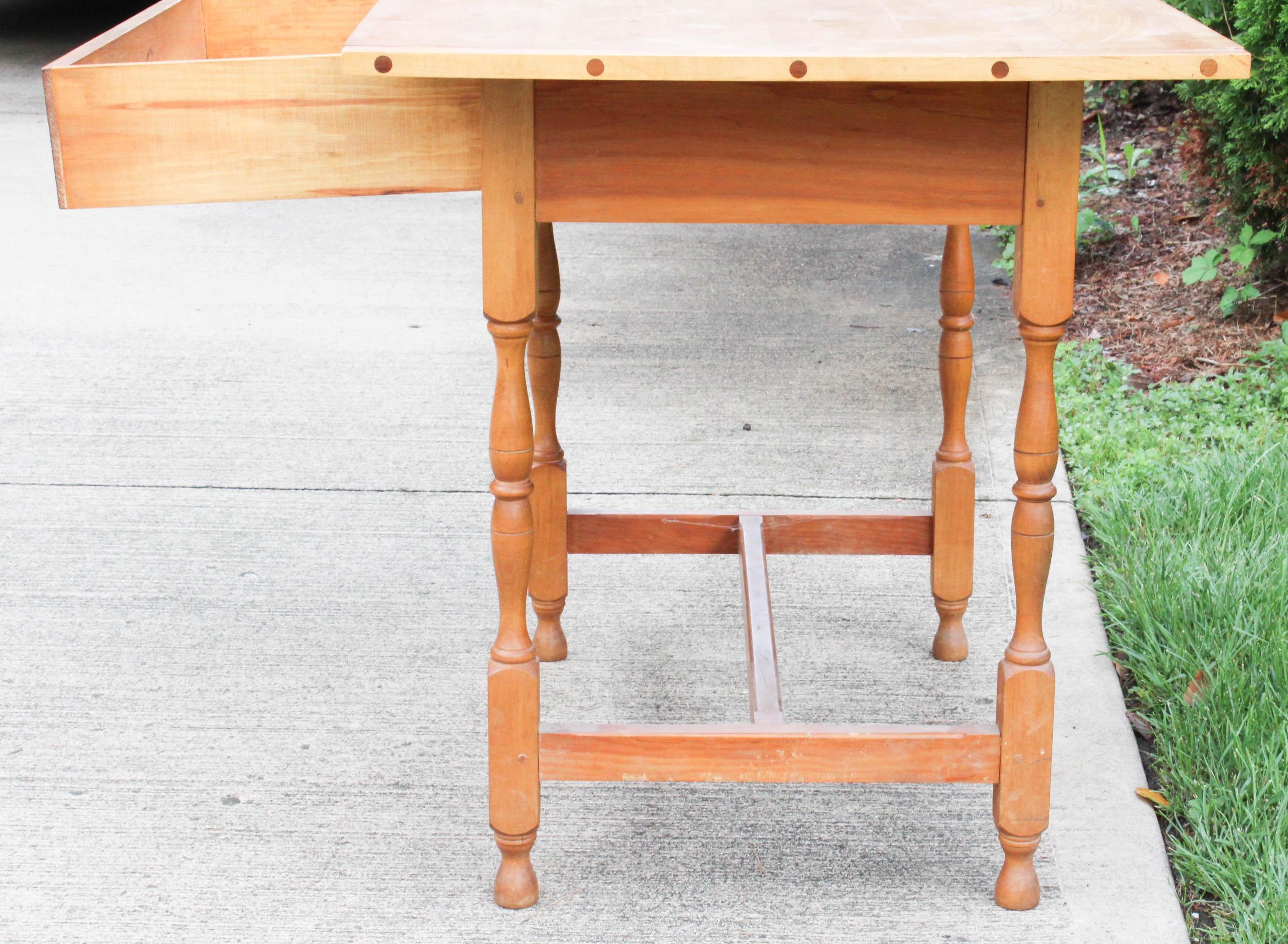 Cohasset Colonials Henry Ford Table EBTH