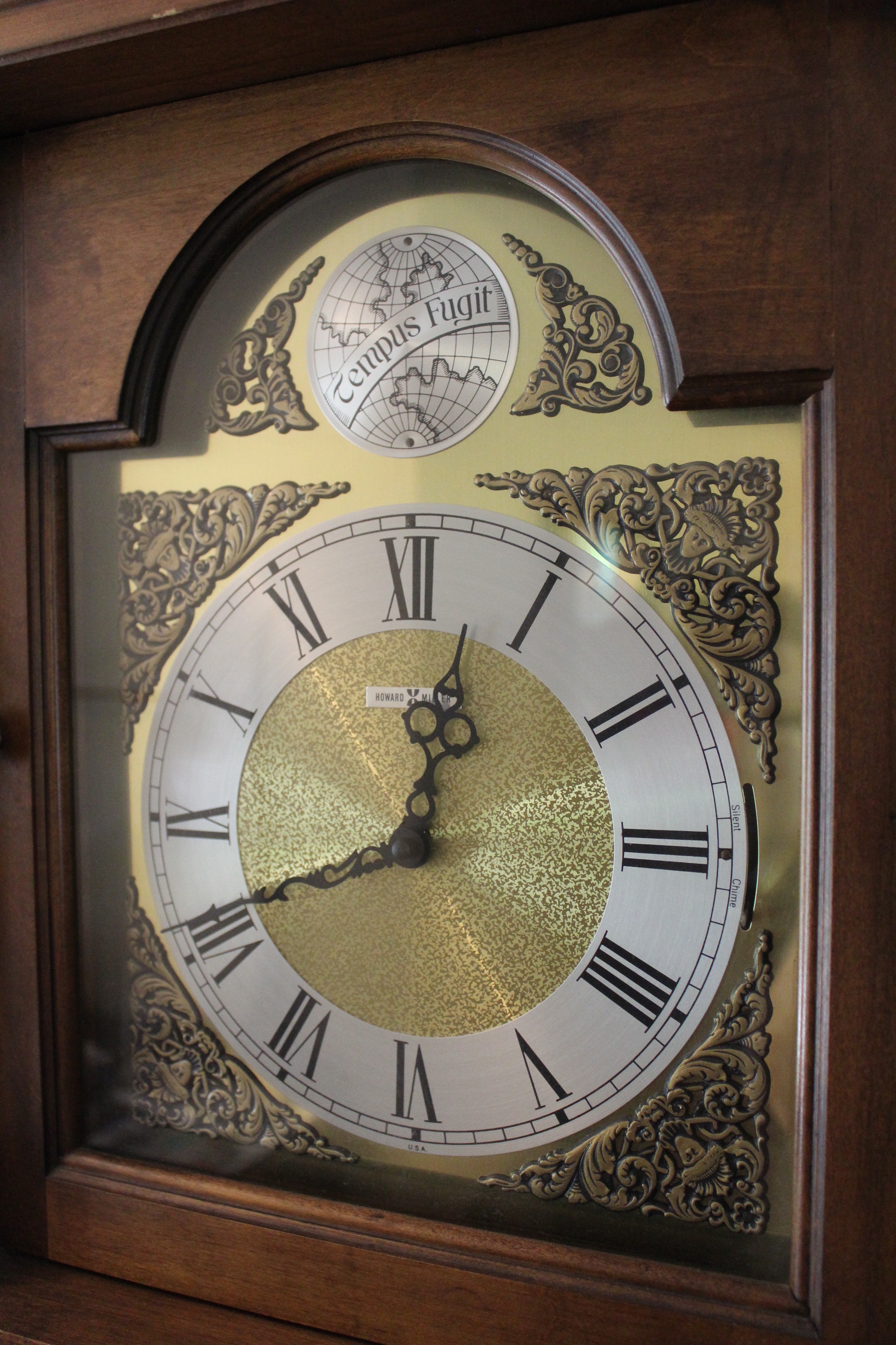 Vintage 1976 Howard Miller Grandfather Clock EBTH