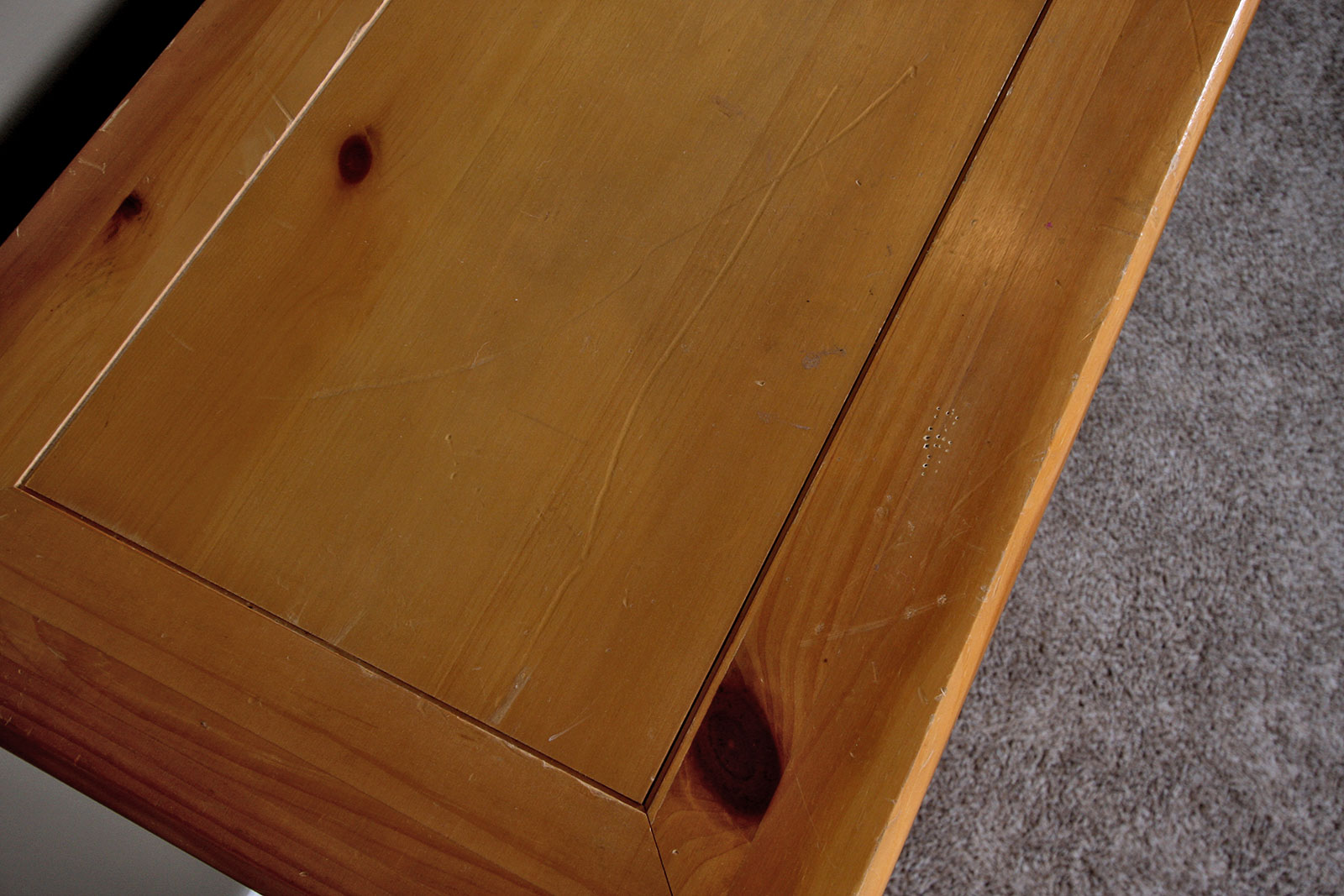 Broyhill Pine Chest of Drawers EBTH