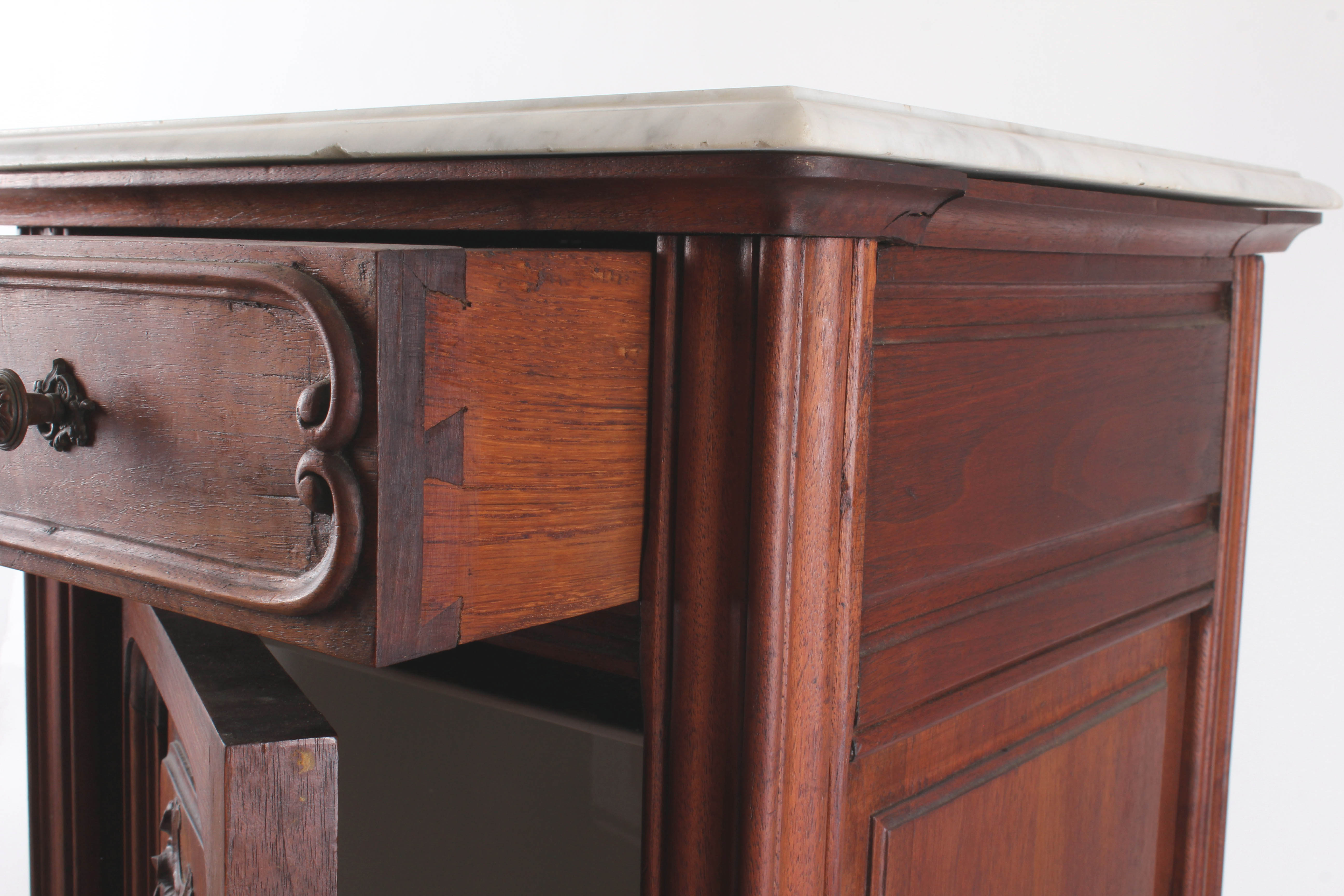 Antique French Style Wash Chamber Pot Stand EBTH