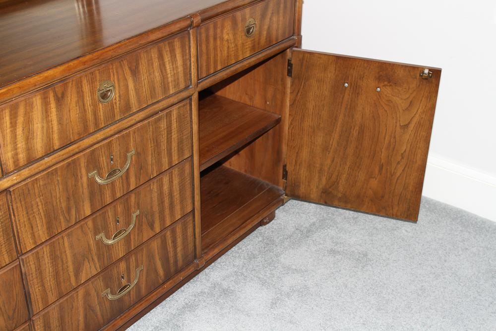 Drexel Heritage "Accolade" Dresser and Two Wall Mirrors EBTH