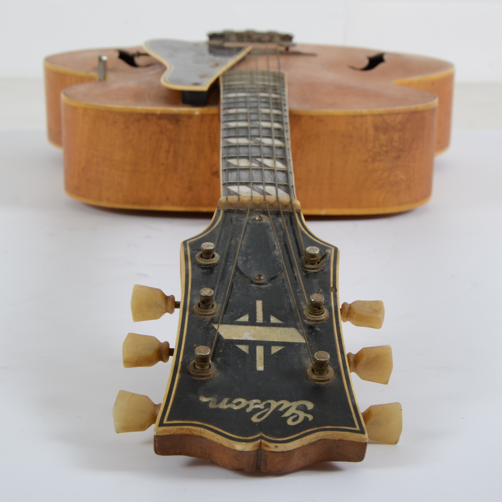 Pre-War 1935 L-12 Gibson Acoustic Archtop Guitar | EBTH