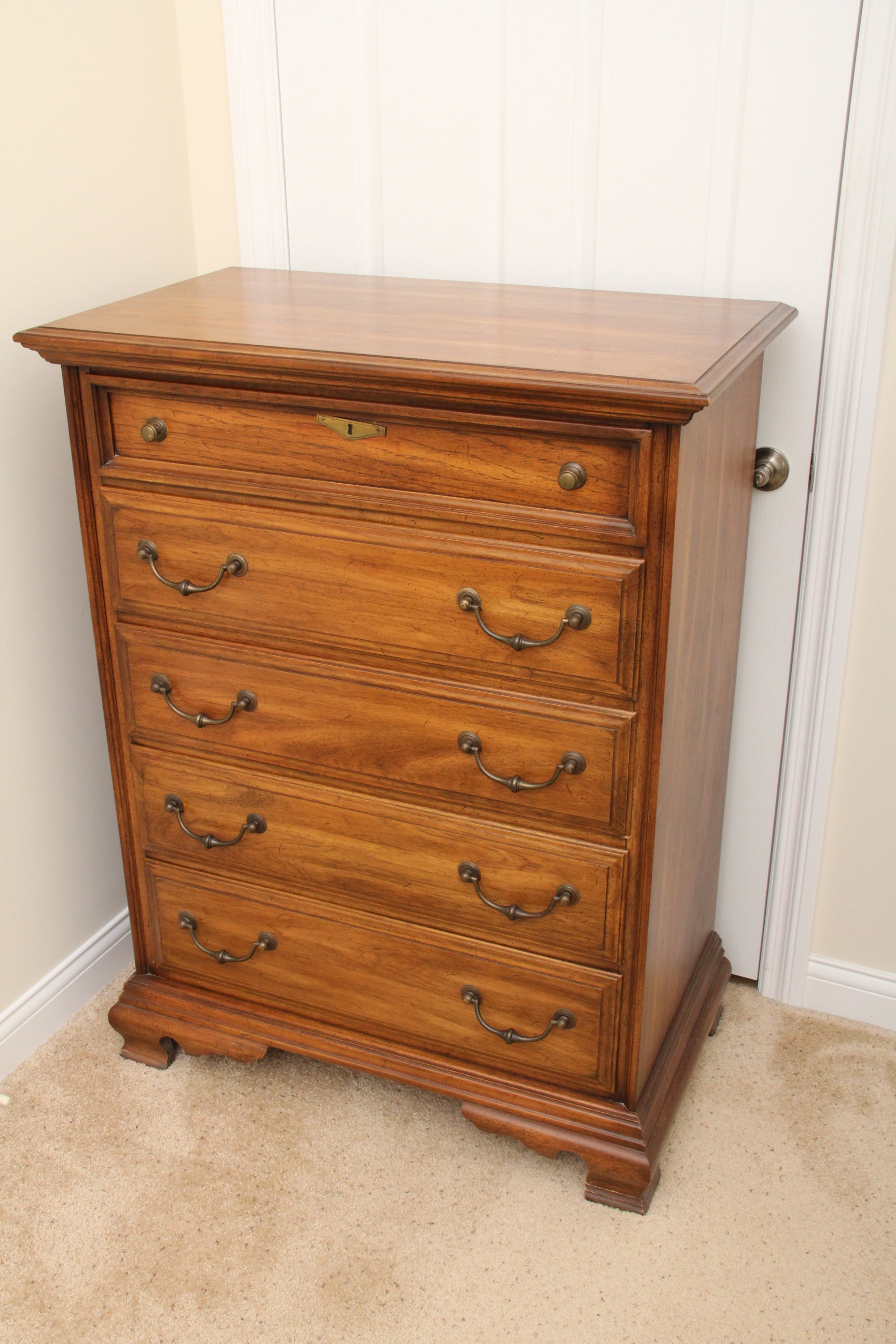 Willett Chest of Drawers EBTH