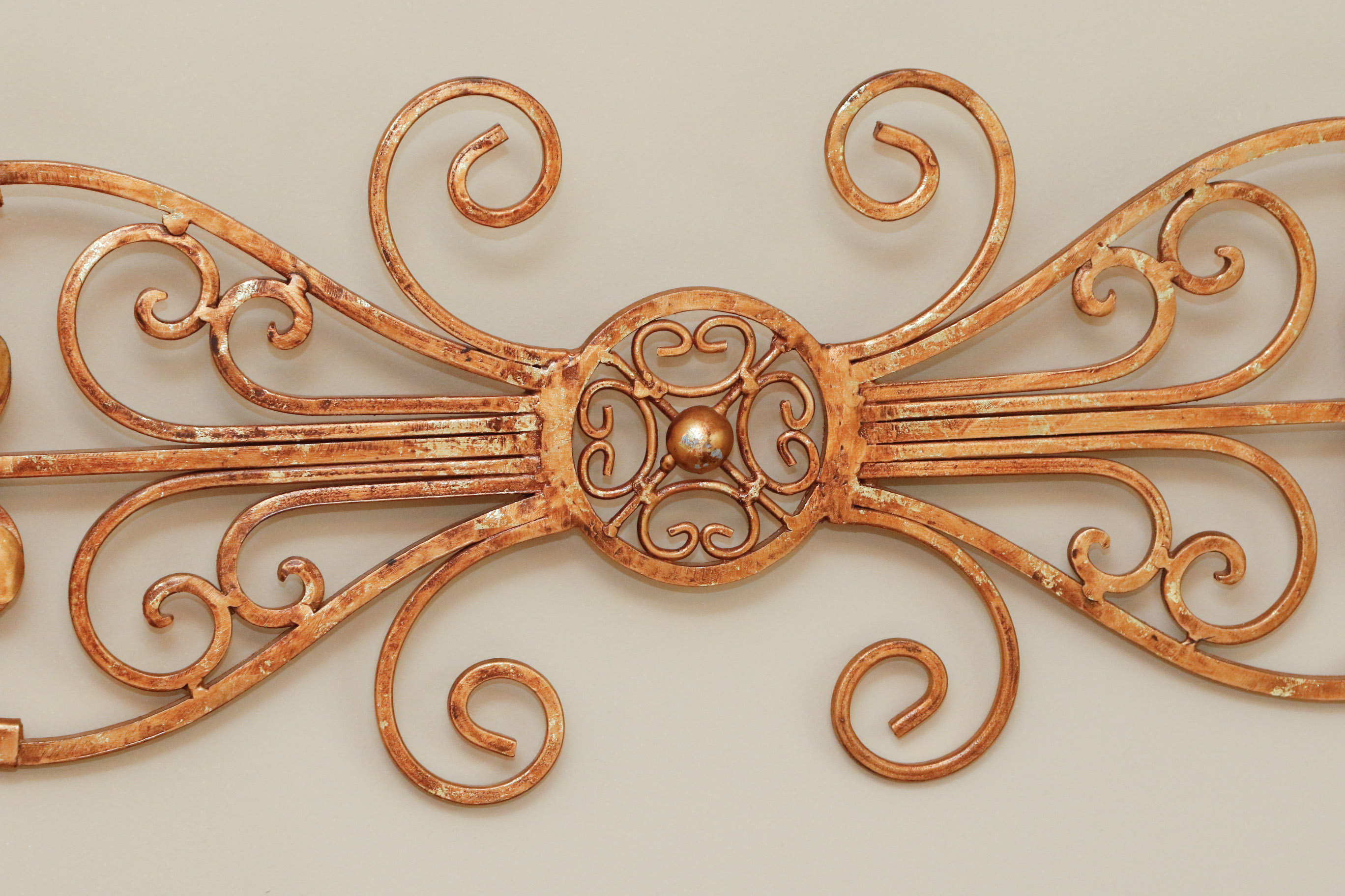 Cast Iron Wall Decor EBTH