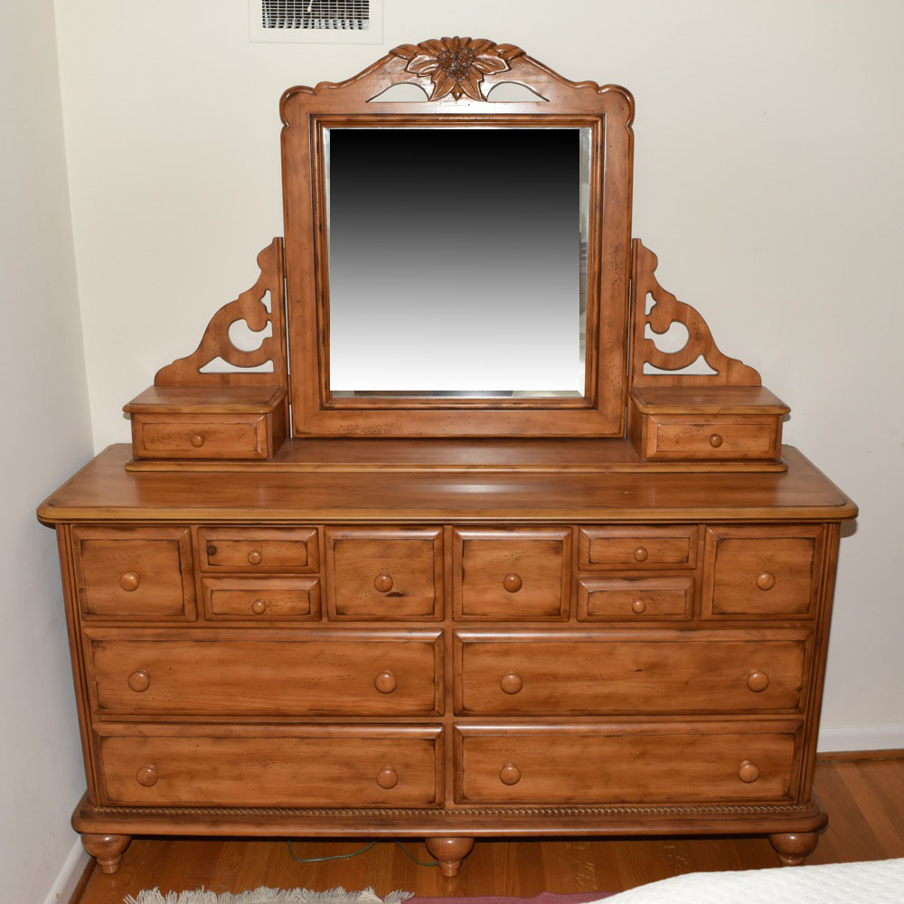 Antiqued Knotty Pine Dresser With Mirror Ebth
