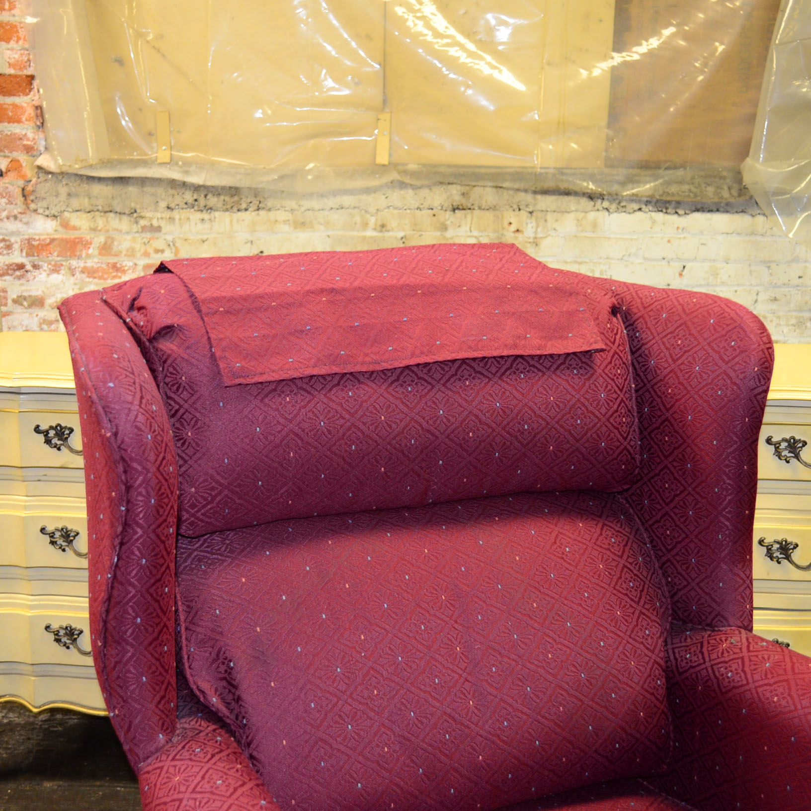 Lazy Boy Queen Anne Wing Back Chair EBTH