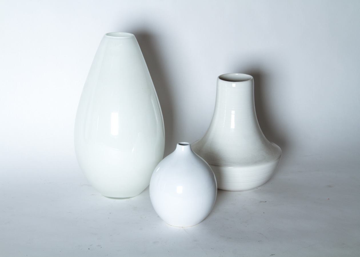 Set Of Three White Decorative Vases Ebth