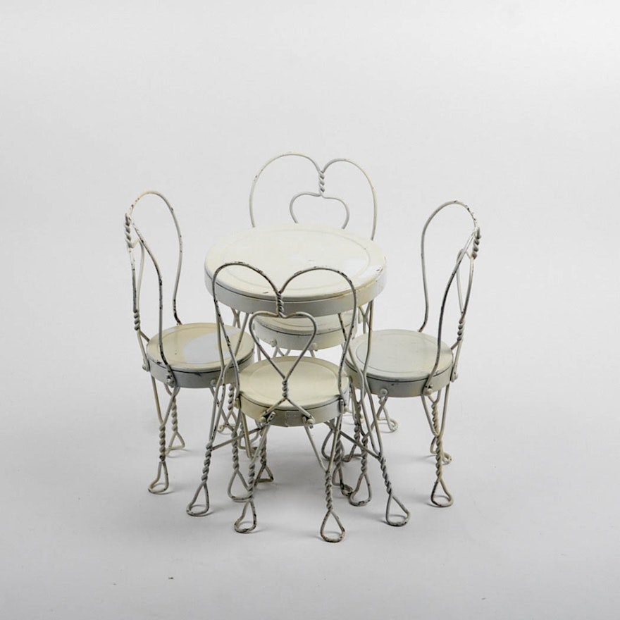 Vintage Miniature Soda Fountain Table And Chairs Vintage Miniature Soda Fountain Table And Chairs