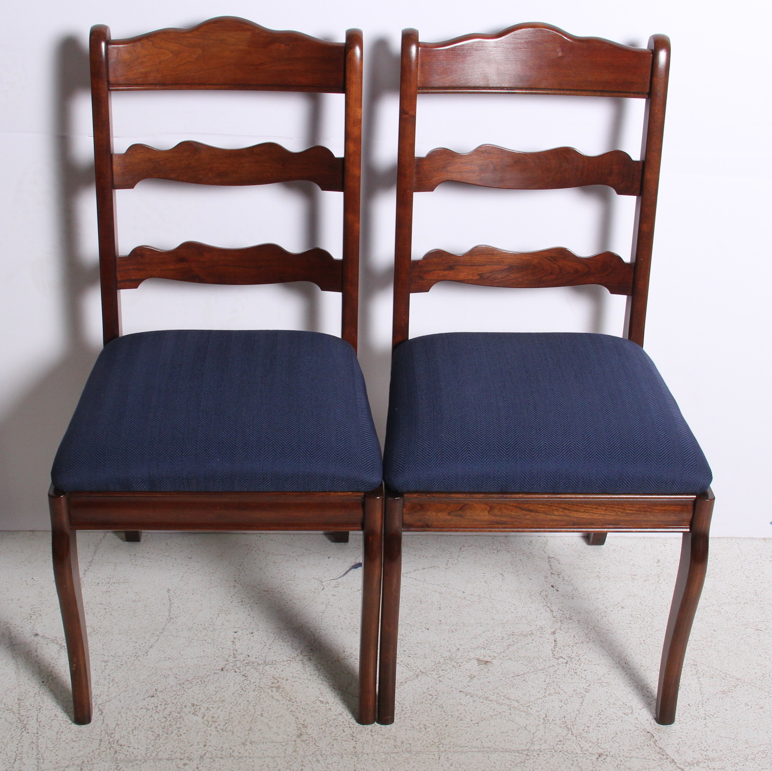 Pennsylvania House Ladder Back Dining Chairs | EBTH