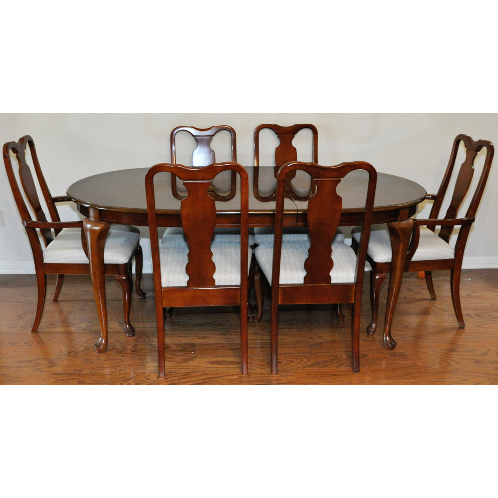 Universal Furniture Mahogany Dining Table and Chair Set EBTH