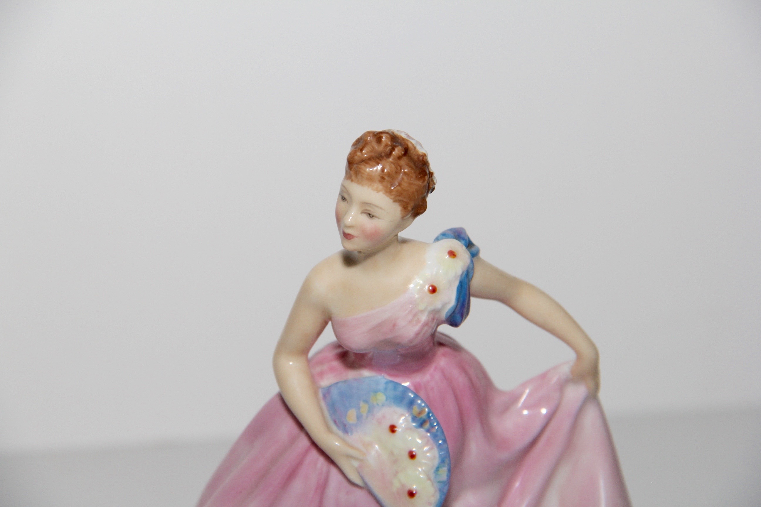 Royal Doulton "Invitation" Figurine EBTH