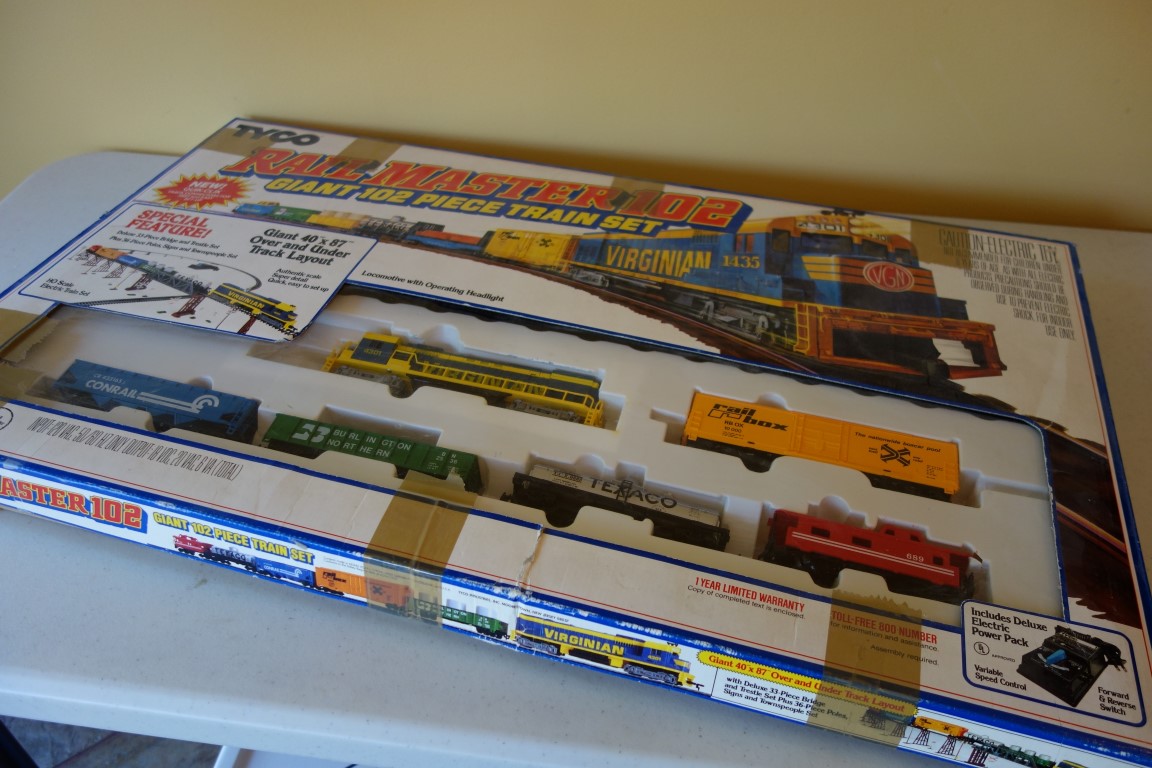 Vintage Tyco HO Scale Rail Master 102 Electric Train Set EBTH