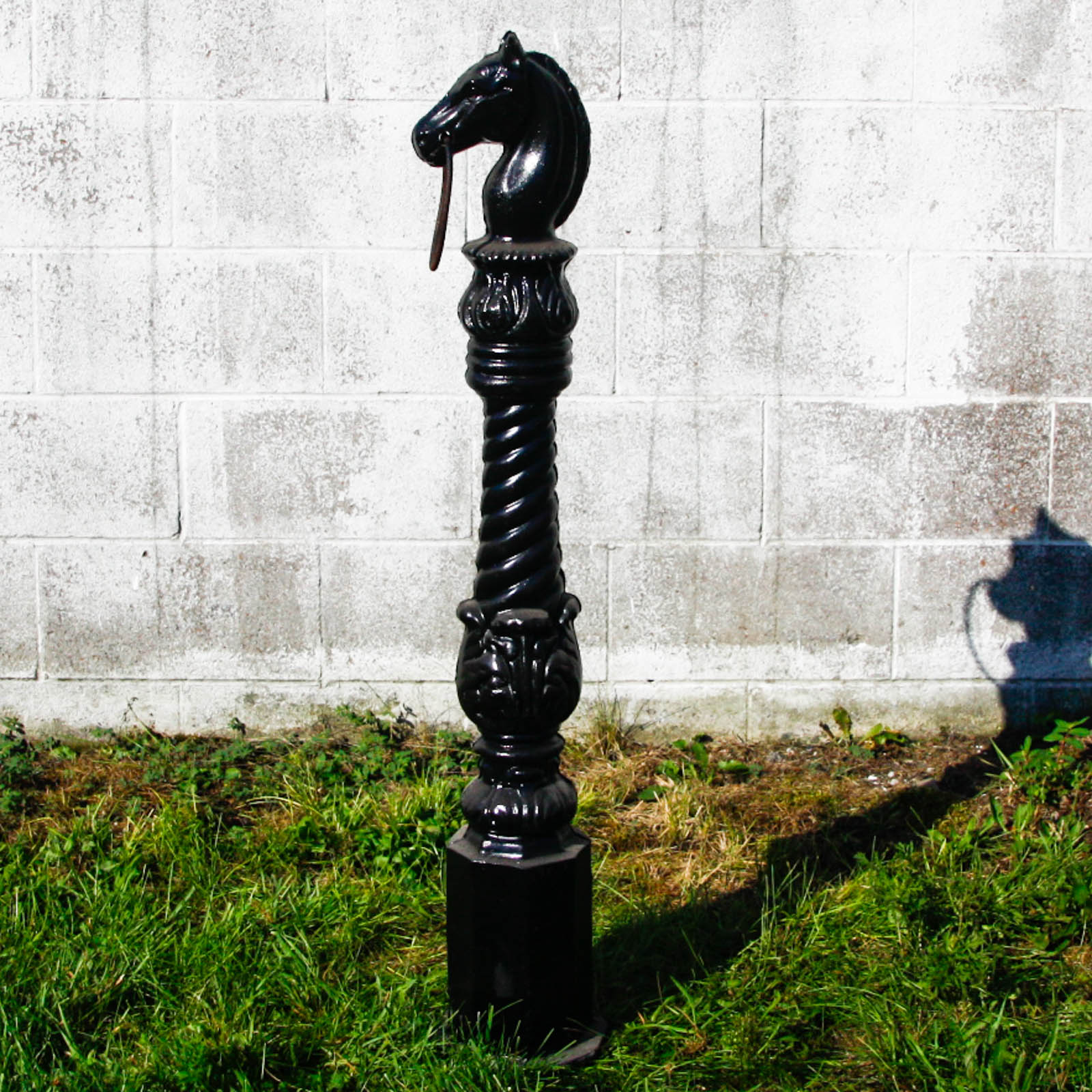 Cast Aluminum Horse Hitching Post EBTH