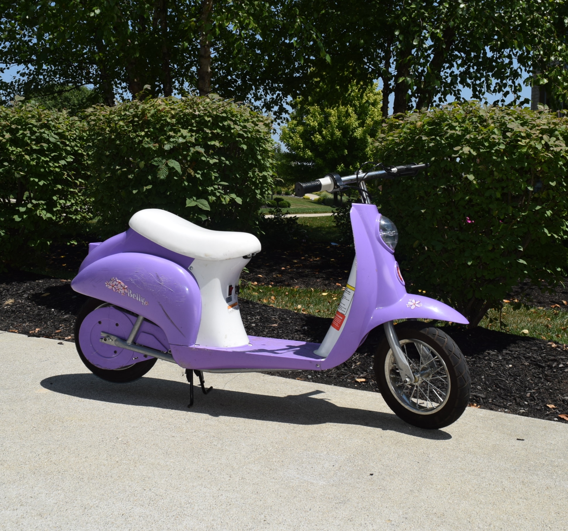 Razor Pocket Mod Betty Motorized Electric Scooter EBTH