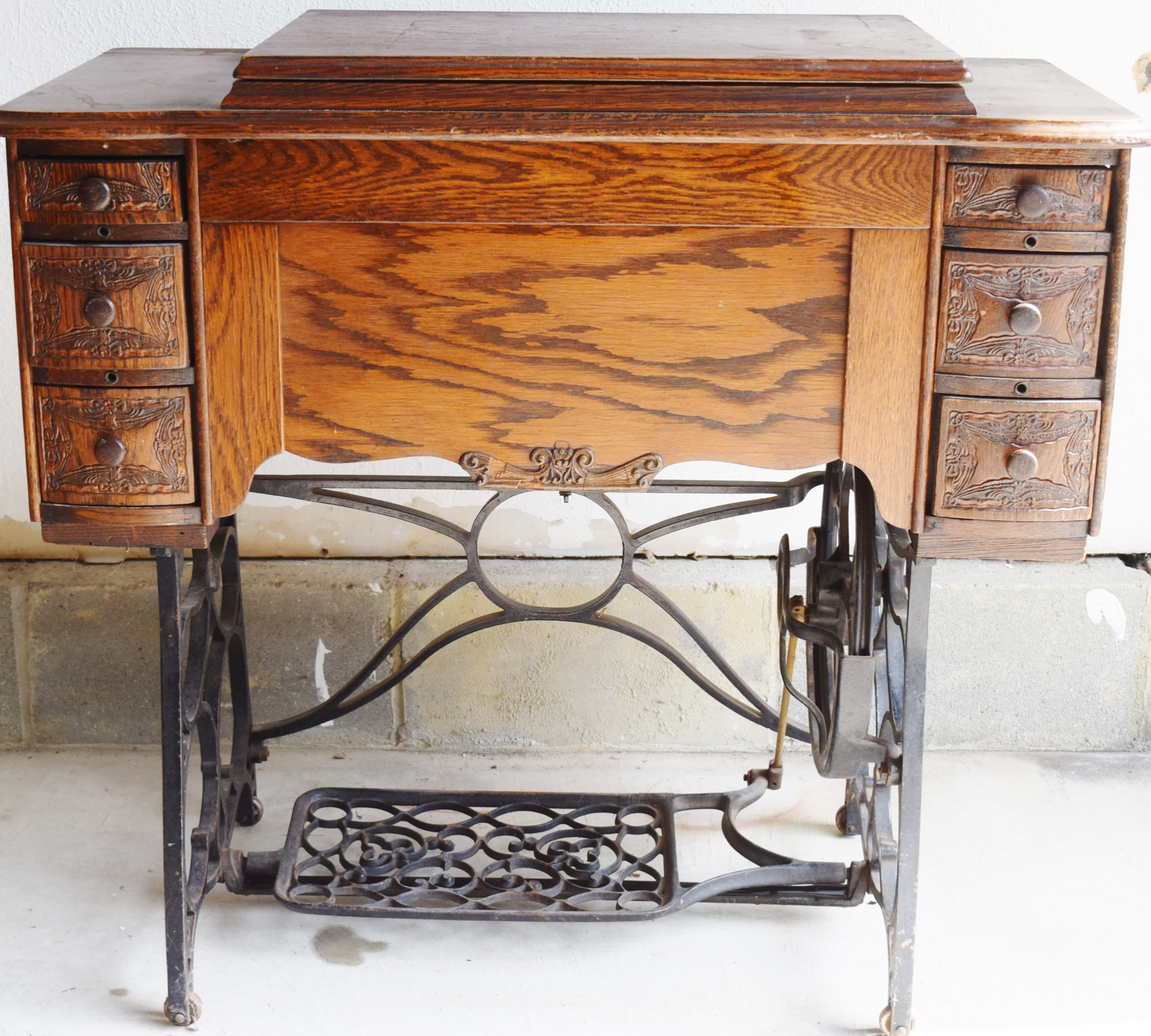 Antique Minnesota A Treadle Sewing Machine. EBTH