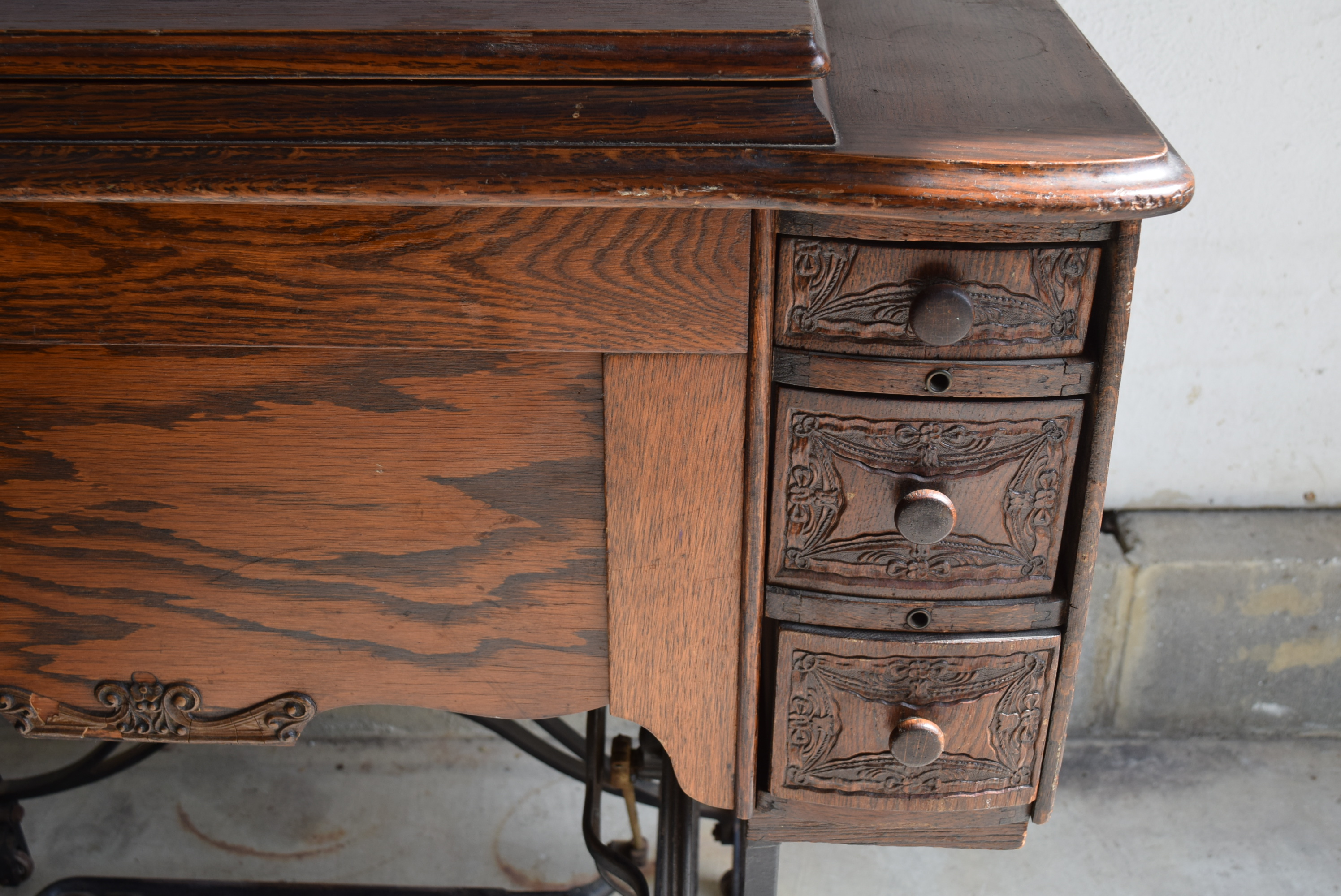 Antique Minnesota A Treadle Sewing Machine. EBTH