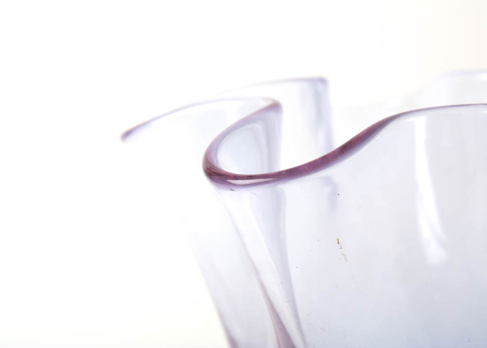 Antique Alexandrite Neodymium Color Changing Art Glass Vase EBTH