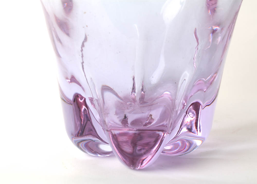 Antique Alexandrite Neodymium Color Changing Art Glass Vase EBTH