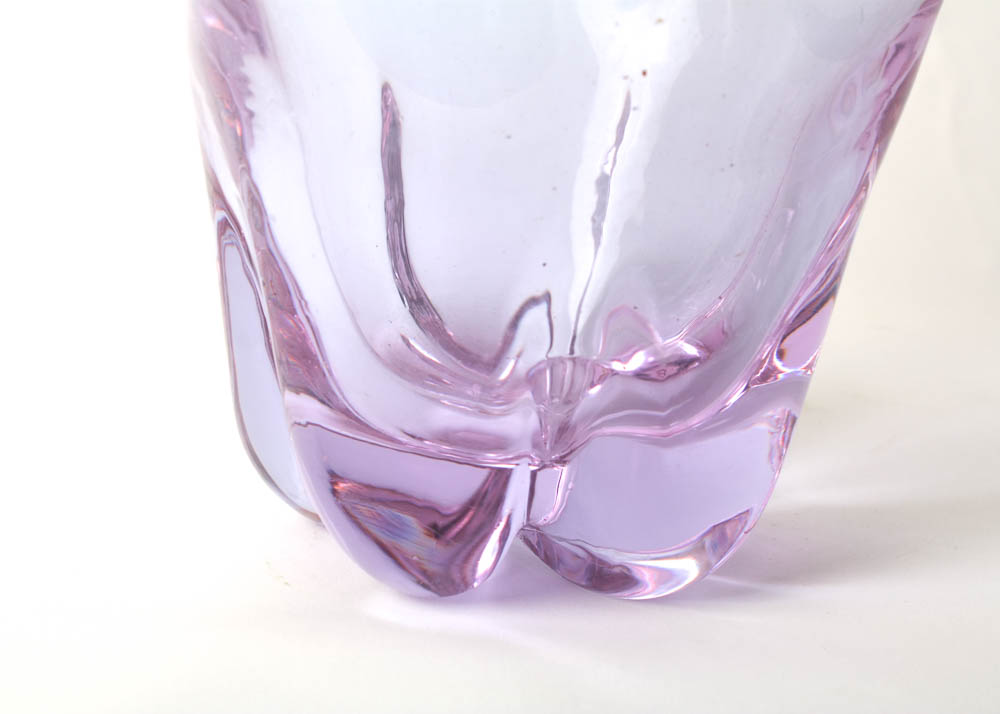 Antique Alexandrite Neodymium Color Changing Art Glass Vase EBTH