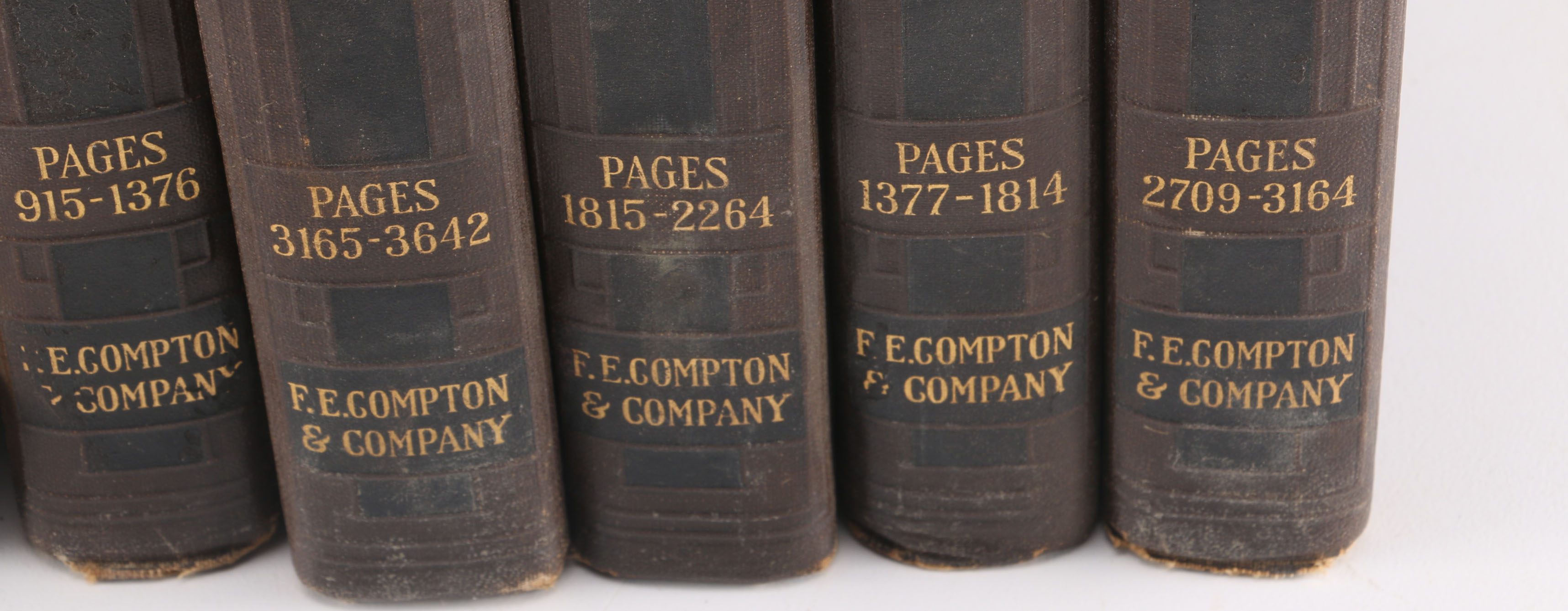 Vintage Collection Of "Compton's Pictured Encyclopedia" | EBTH