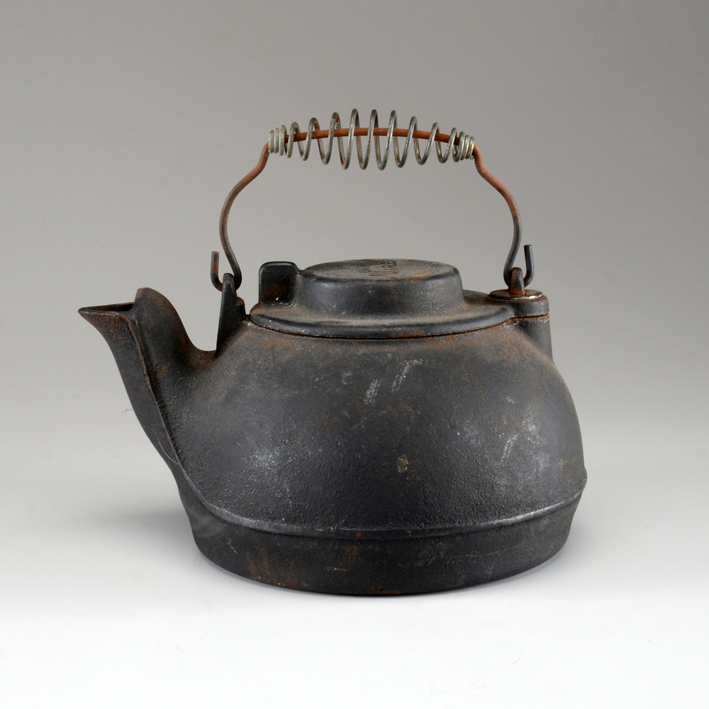 Antique Wagner Cast Iron Tea Kettle EBTH
