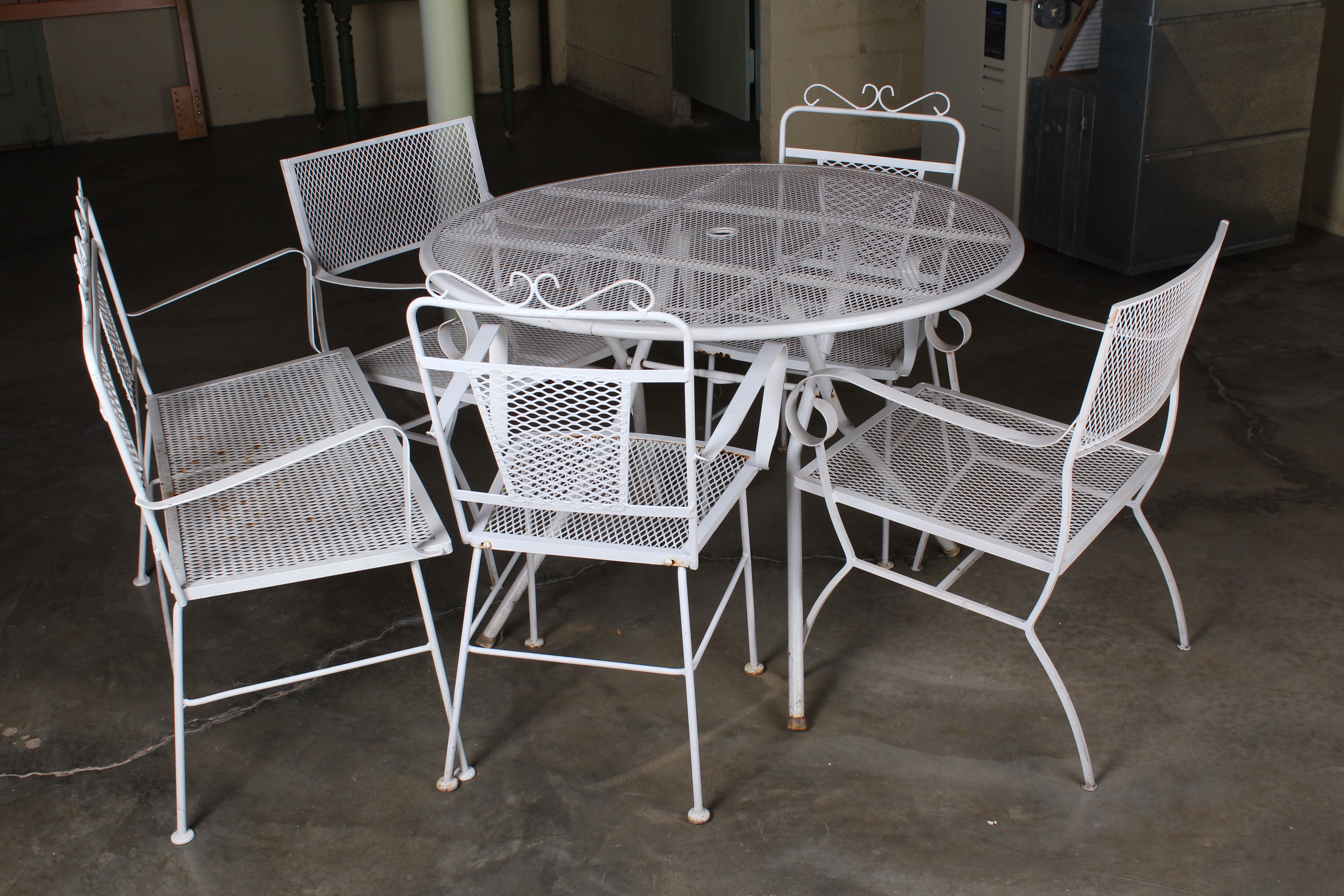 Mid Century White Aluminum Grated Patio EBTH
