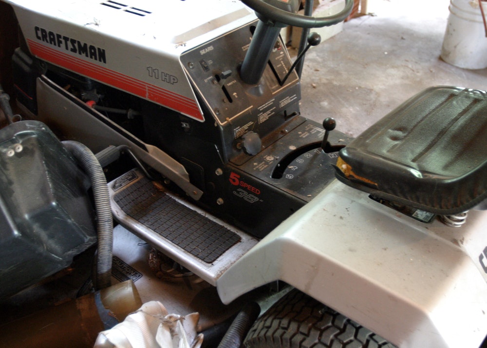 Craftsman Riding Lawnmower | EBTH