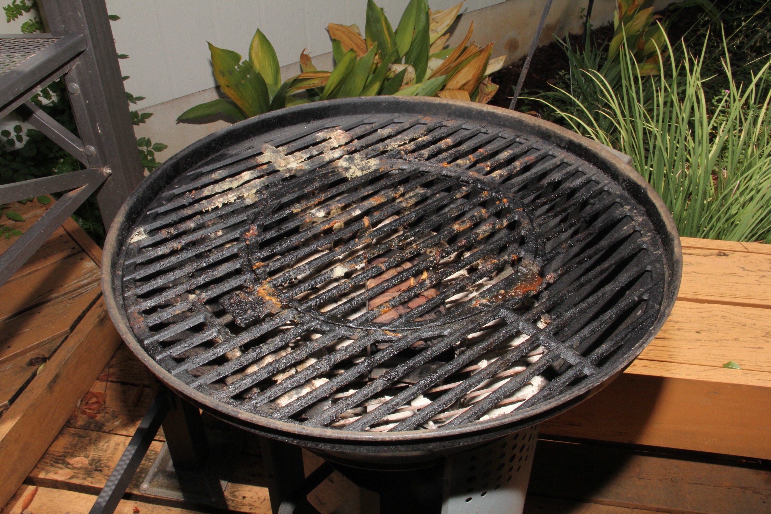 Stok Charcoal Tower Grill EBTH