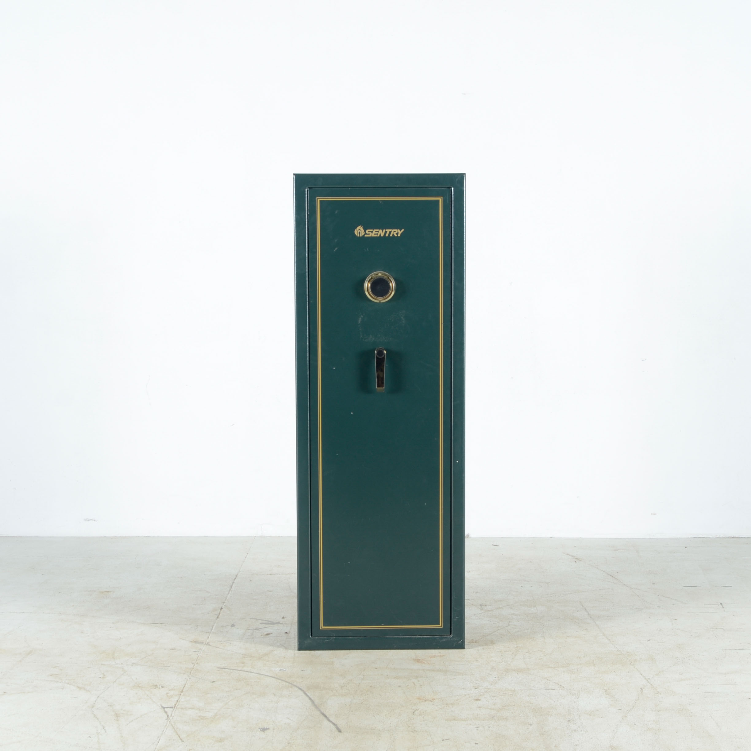 Sentry Gun Safe EBTH