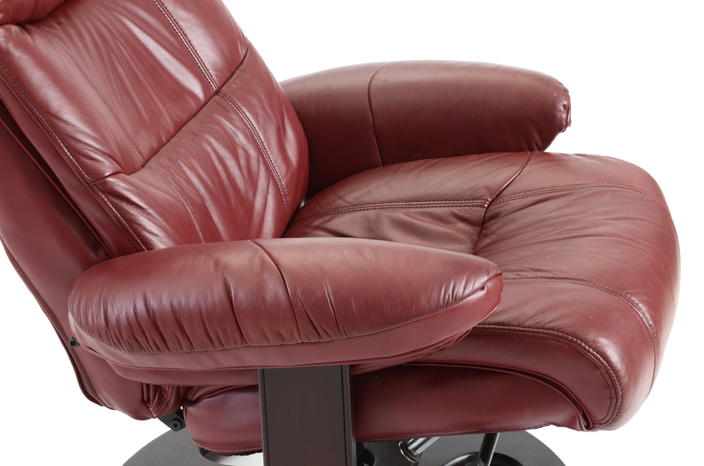 Lane Furniture "Rebel" Recliner Chair with Ottoman EBTH